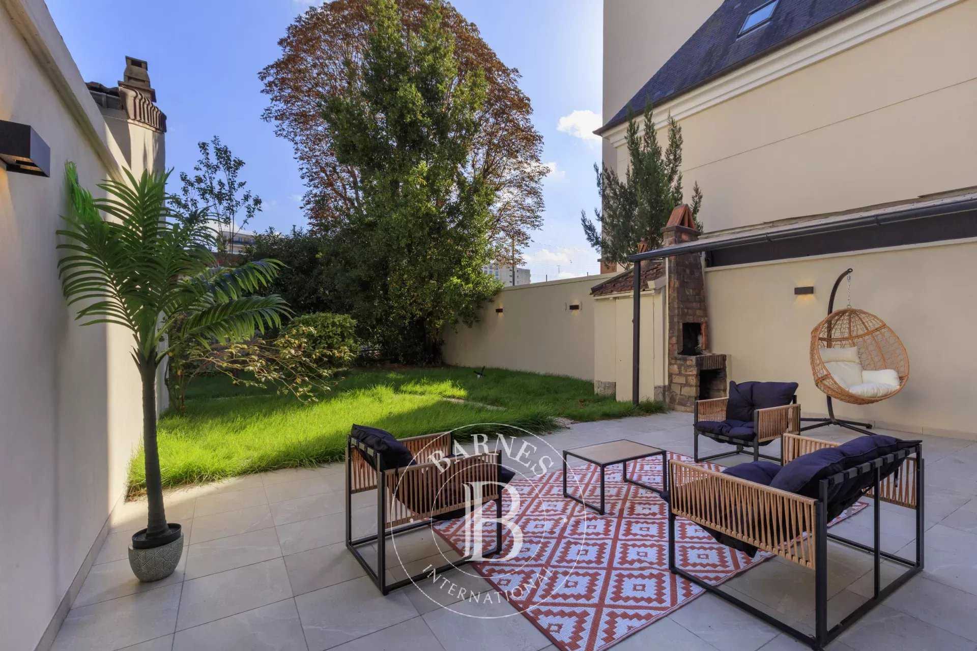 Casa Courbevoie  -  ref 86219608 (picture 1)