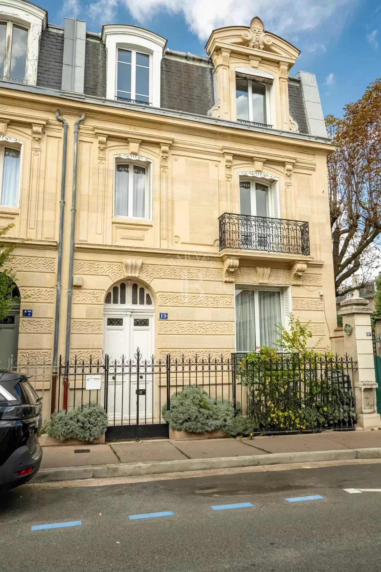 Casa Asnières-sur-Seine  -  ref 85268488 (picture 1)