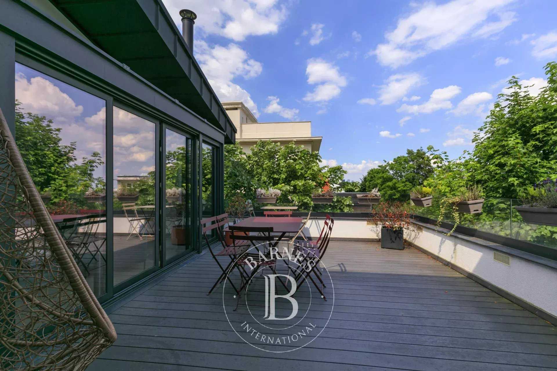 Maison Suresnes  -  ref 85931877 (picture 3)