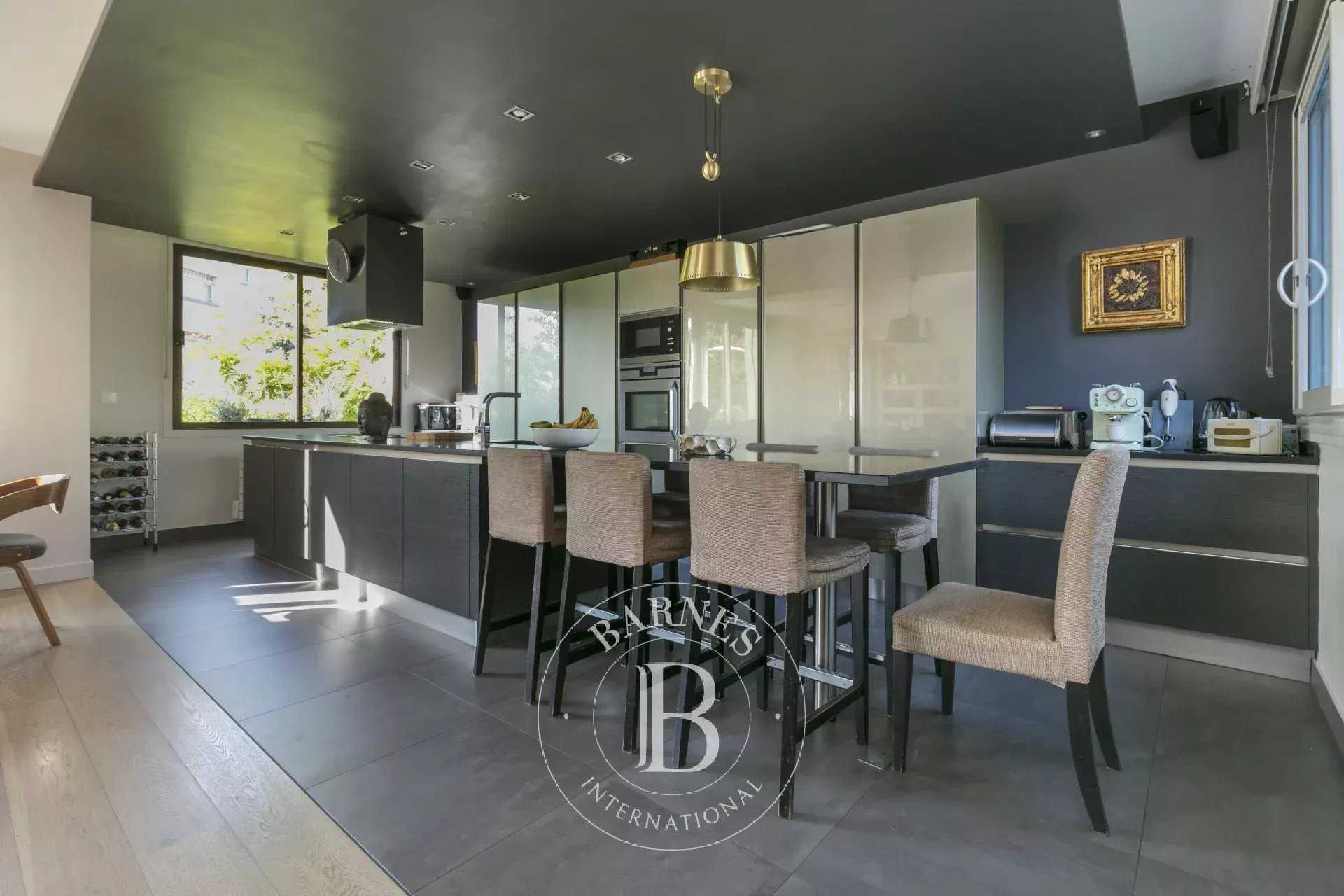 Casa Suresnes  -  ref 85271221 (picture 3)