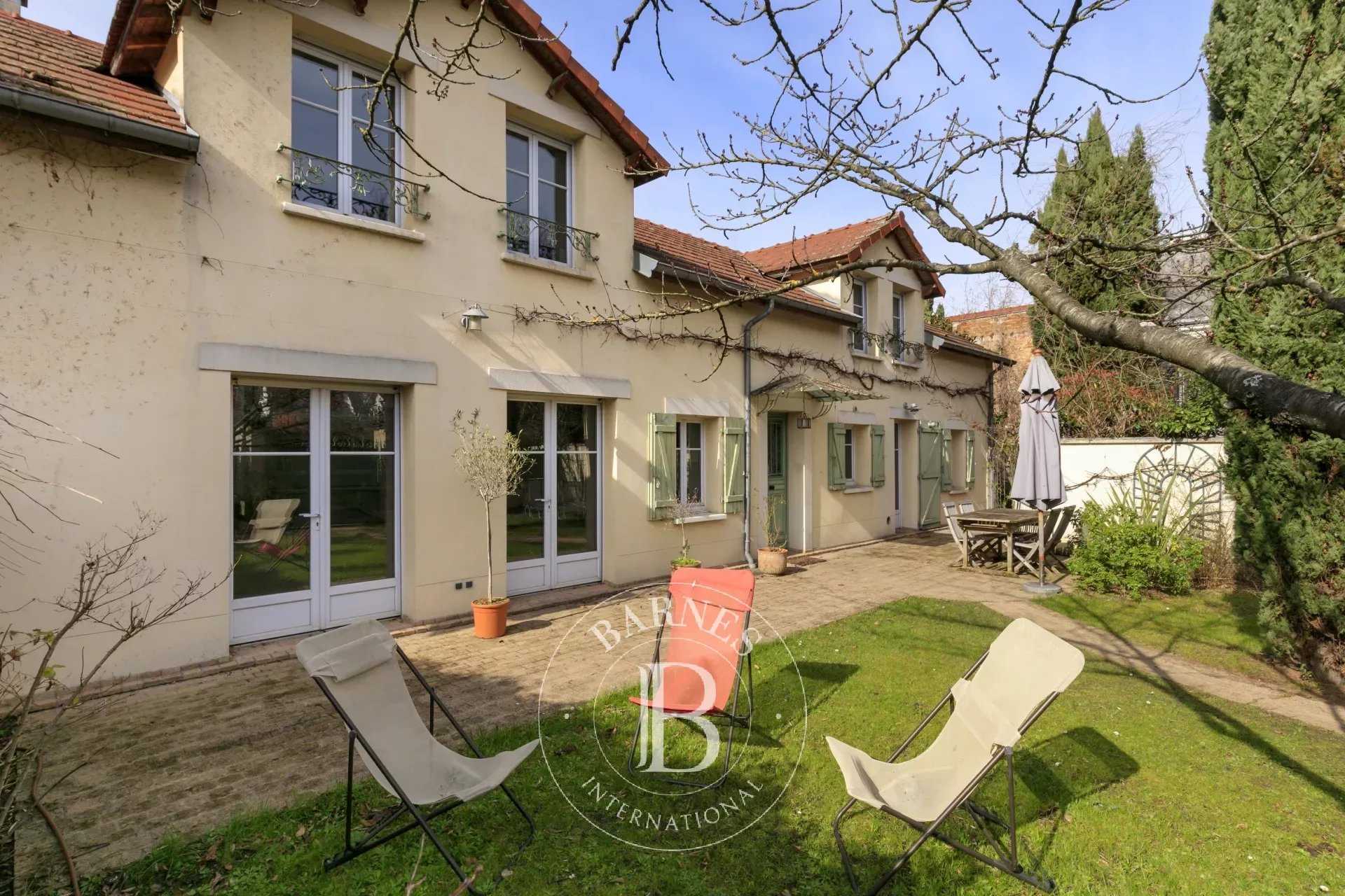Colombes  - House 6 Bedrooms