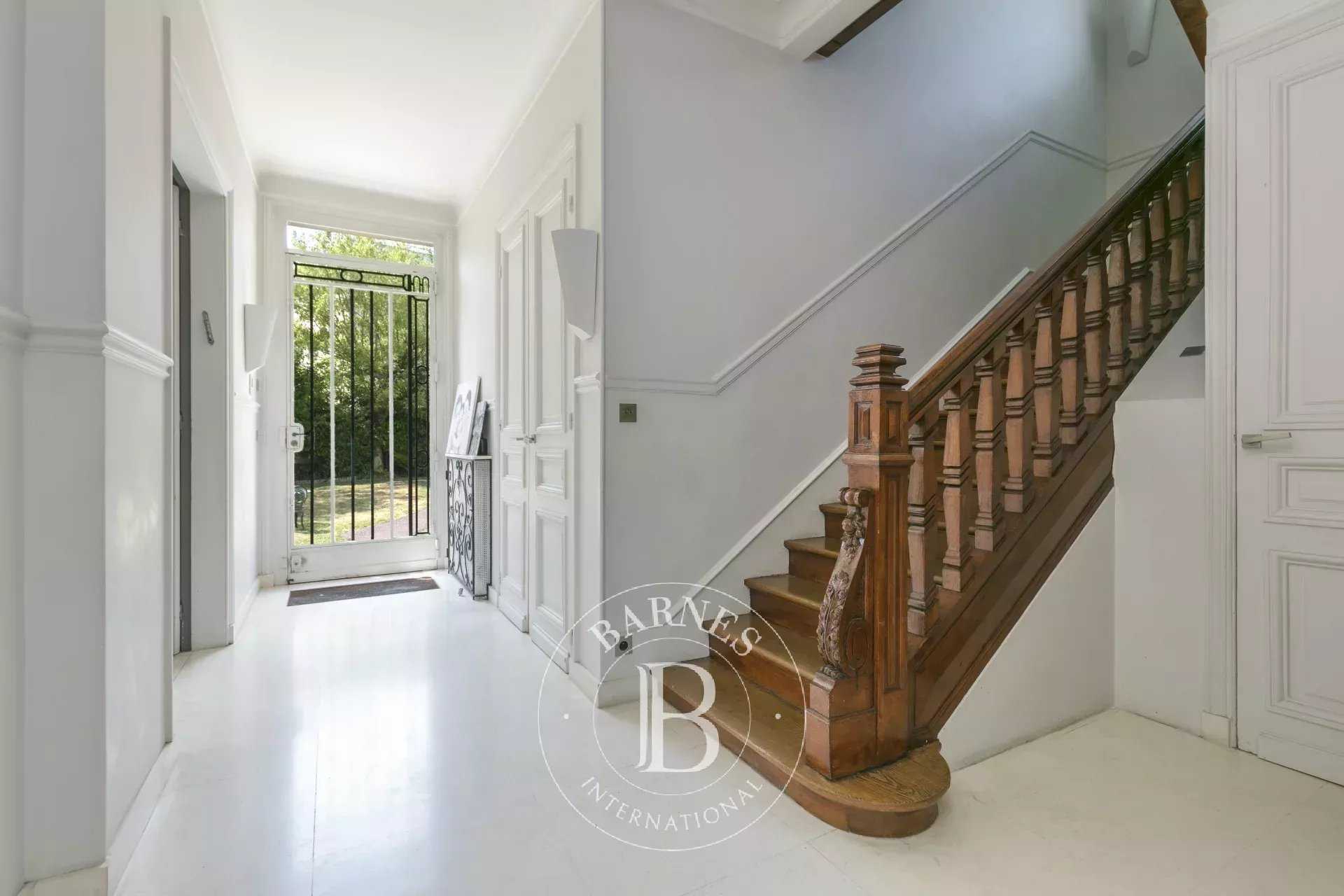 Mansion Suresnes  -  ref 86042031 (picture 3)