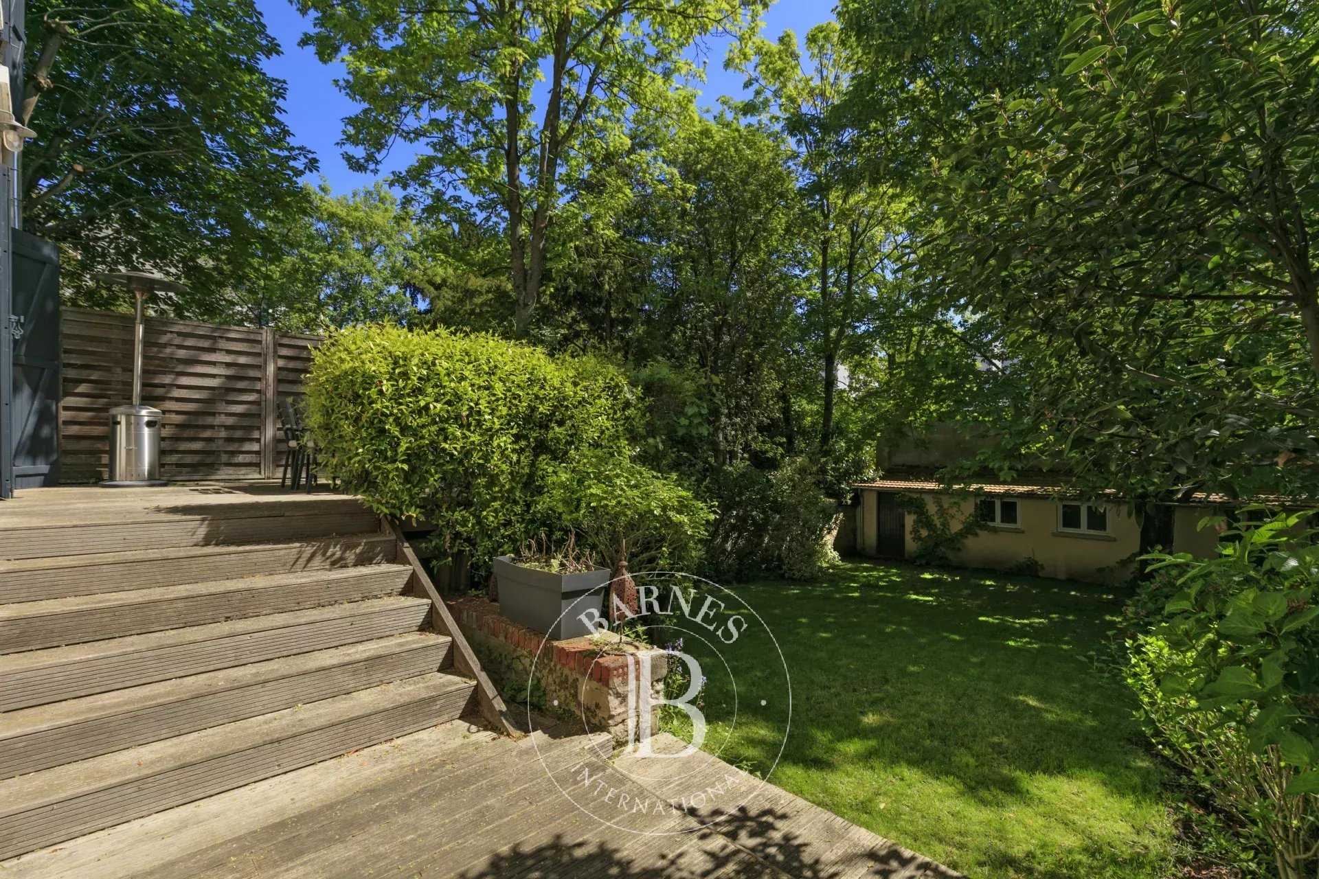 House Suresnes  -  ref 86777732 (picture 2)