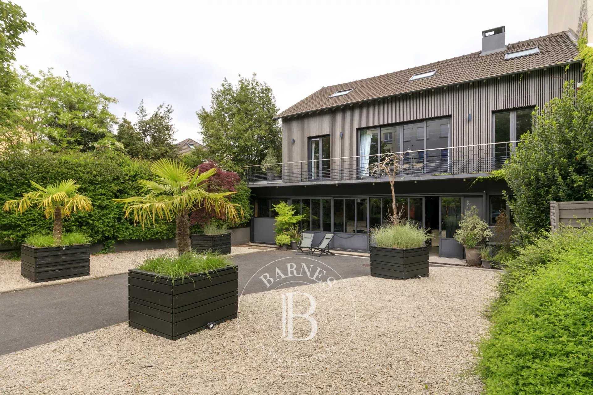 House Rueil-Malmaison  -  ref 83307001 (picture 1)