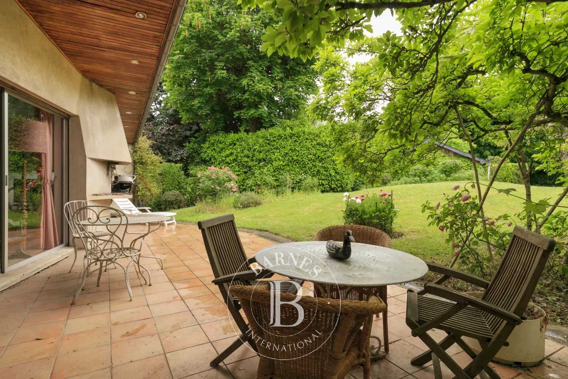 Maison Rueil-Malmaison  -  ref 85935088 (picture 2)