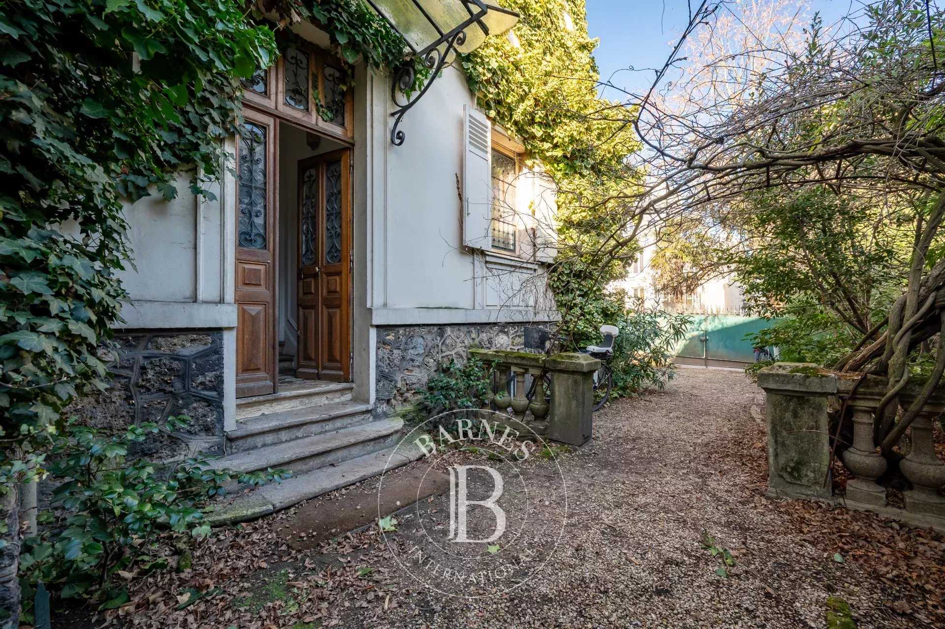 Hôtel particulier Asnières-sur-Seine  -  ref 85669945 (picture 2)