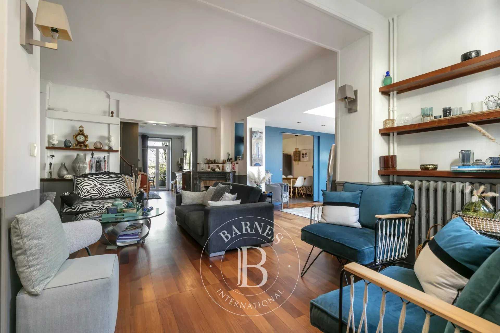 Maison Suresnes  -  ref 86777732 (picture 3)