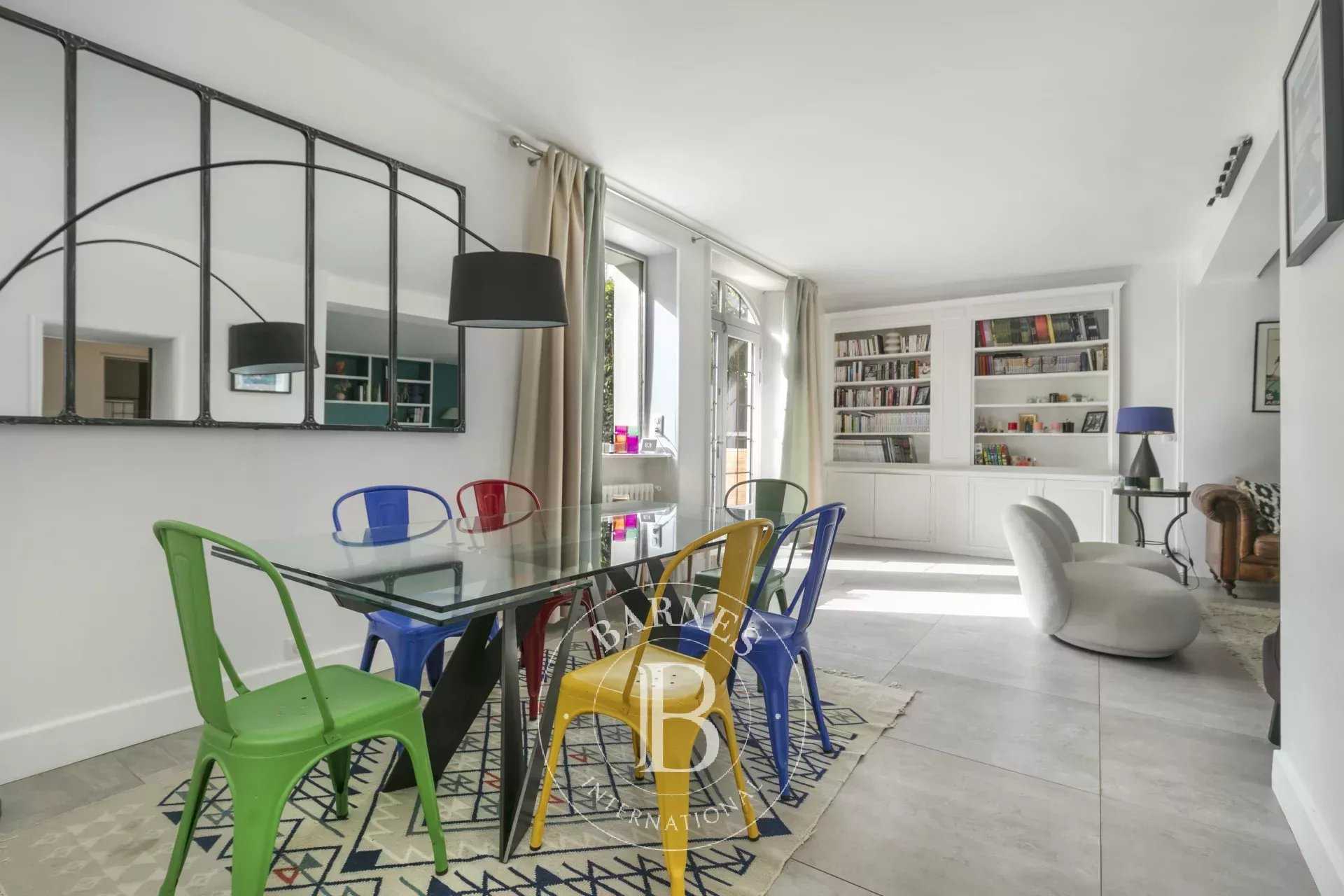 Maison Suresnes  -  ref 86778833 (picture 3)