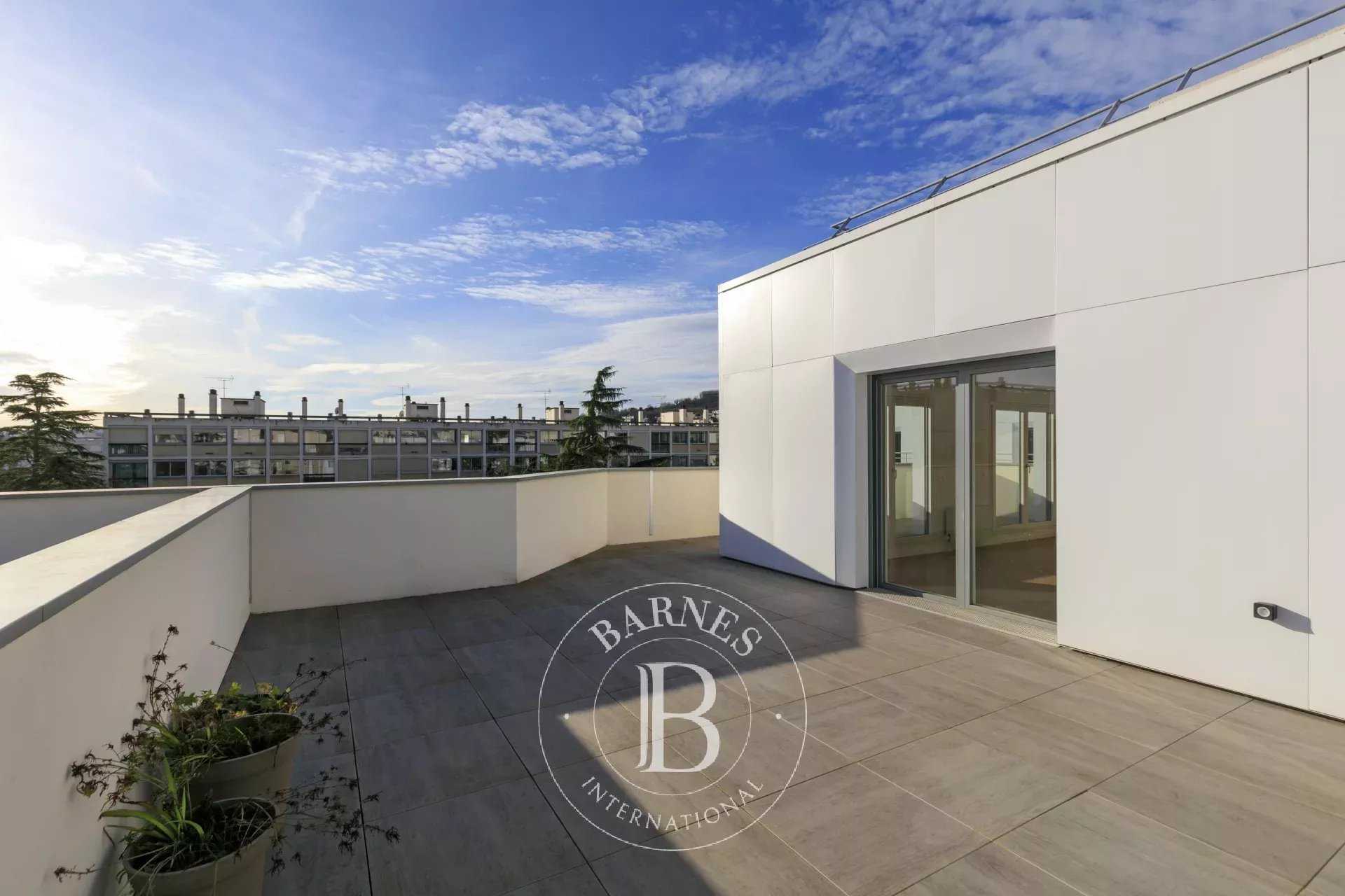 Apartment Suresnes  -  ref 86491753 (picture 3)