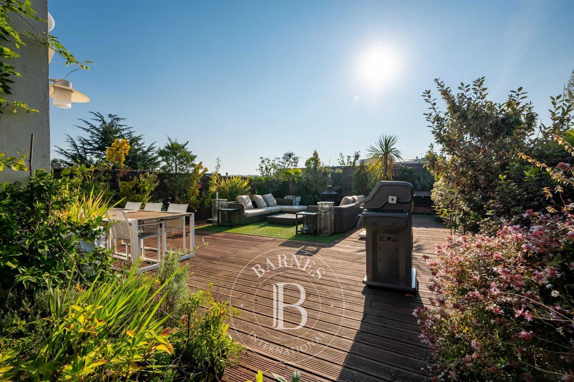 Apartment Rueil-Malmaison  -  ref 86337947 (picture 1)
