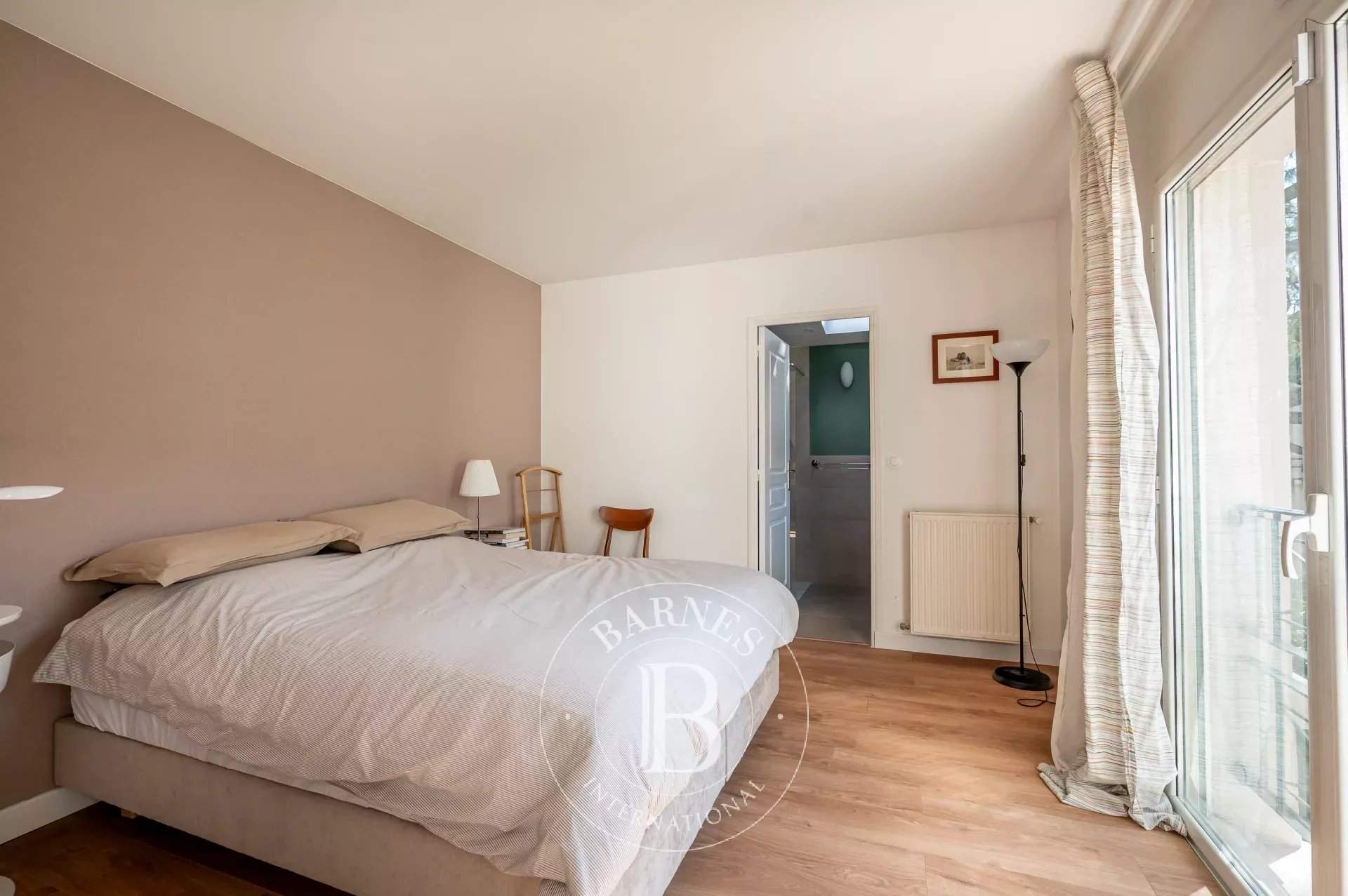 Colombes  - Maison 9 Pi&egrave;ces 5 Chambres - picture 10