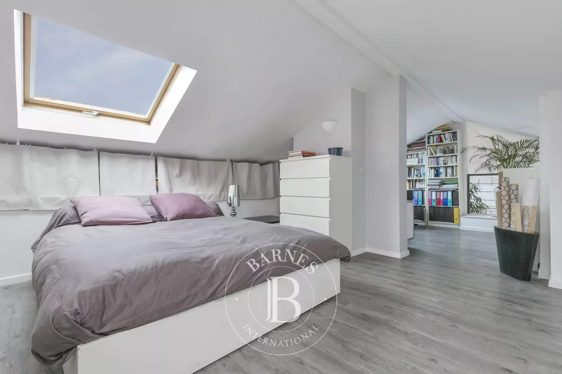 Rueil-Malmaison  - Apartment 4 Bedrooms - picture 10