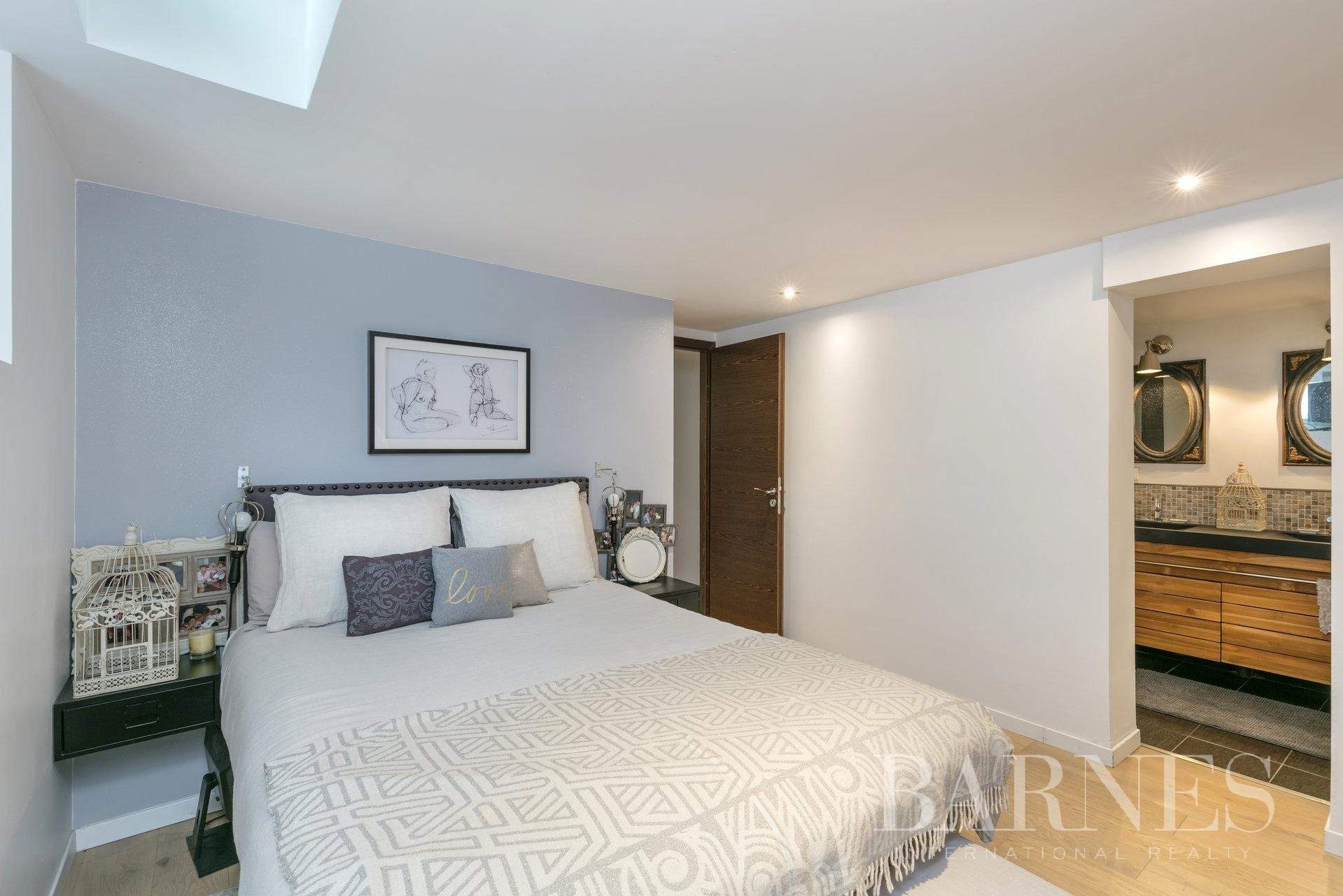 La Garenne-Colombes  - Piso 8 Cuartos 4 Habitaciones - picture 12