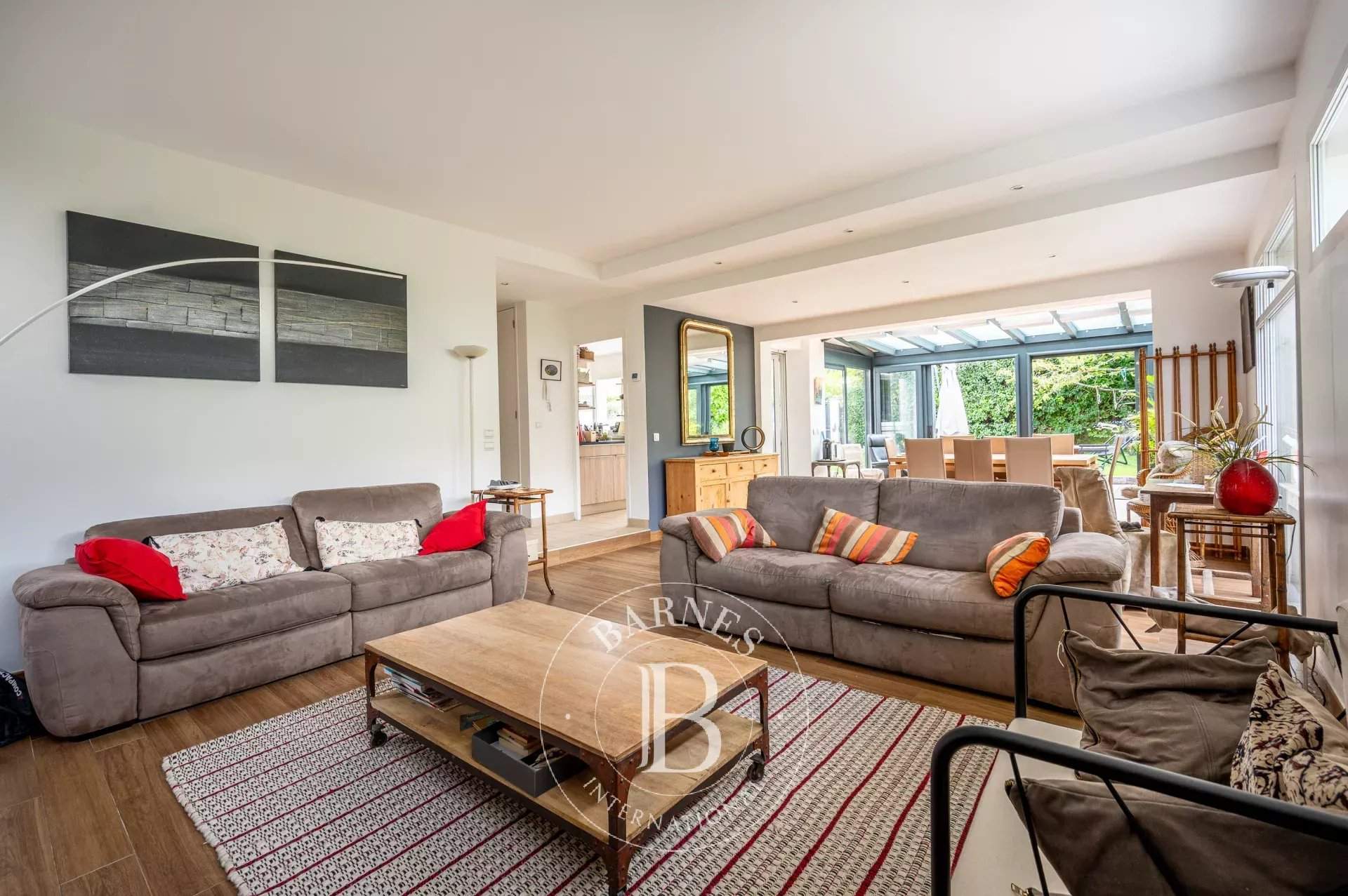 Rueil-Malmaison  - Maison 8 Pi&egrave;ces 5 Chambres - picture 3