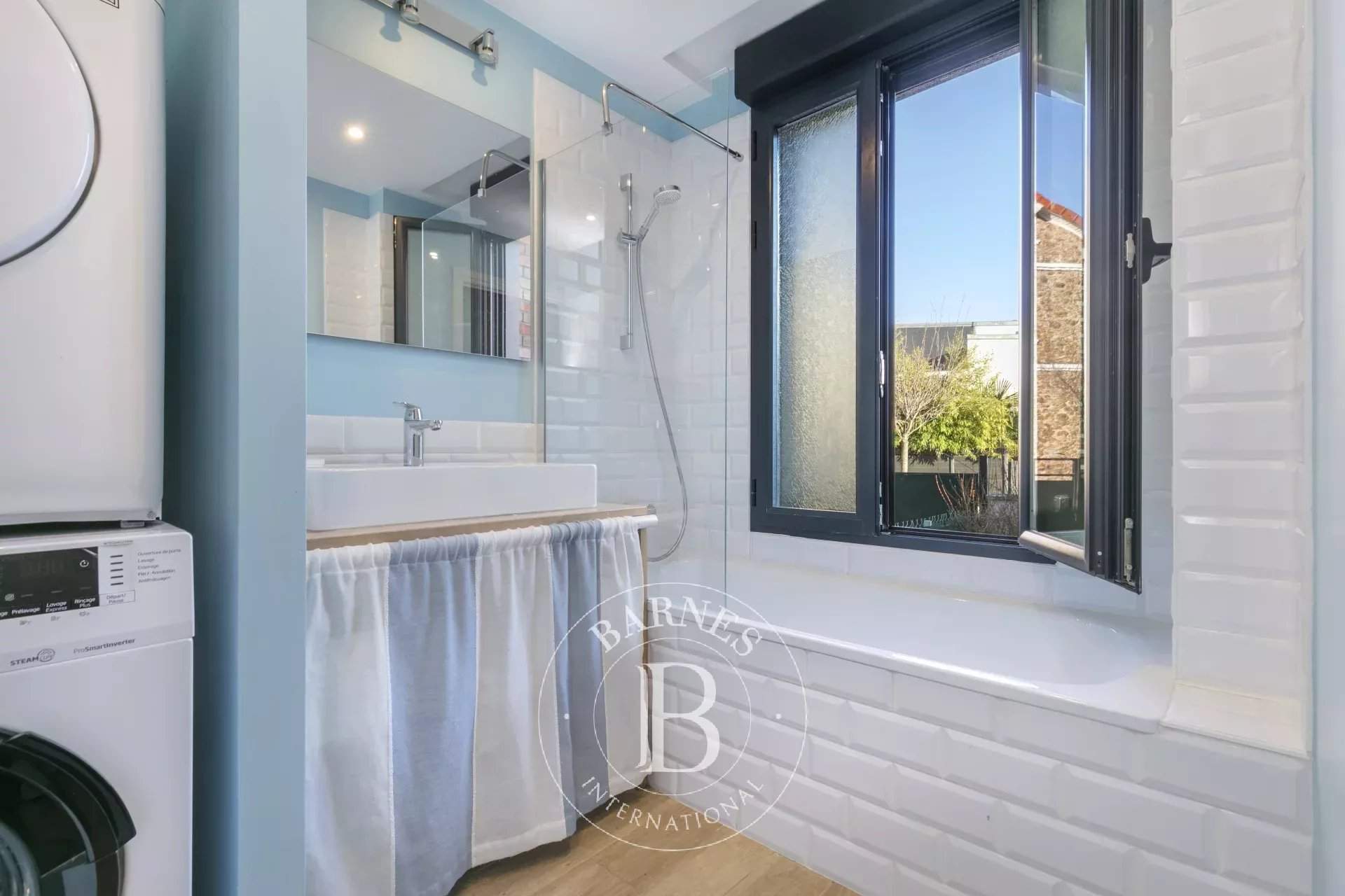 Suresnes  - Maison 6 Pi&egrave;ces 4 Chambres - picture 8