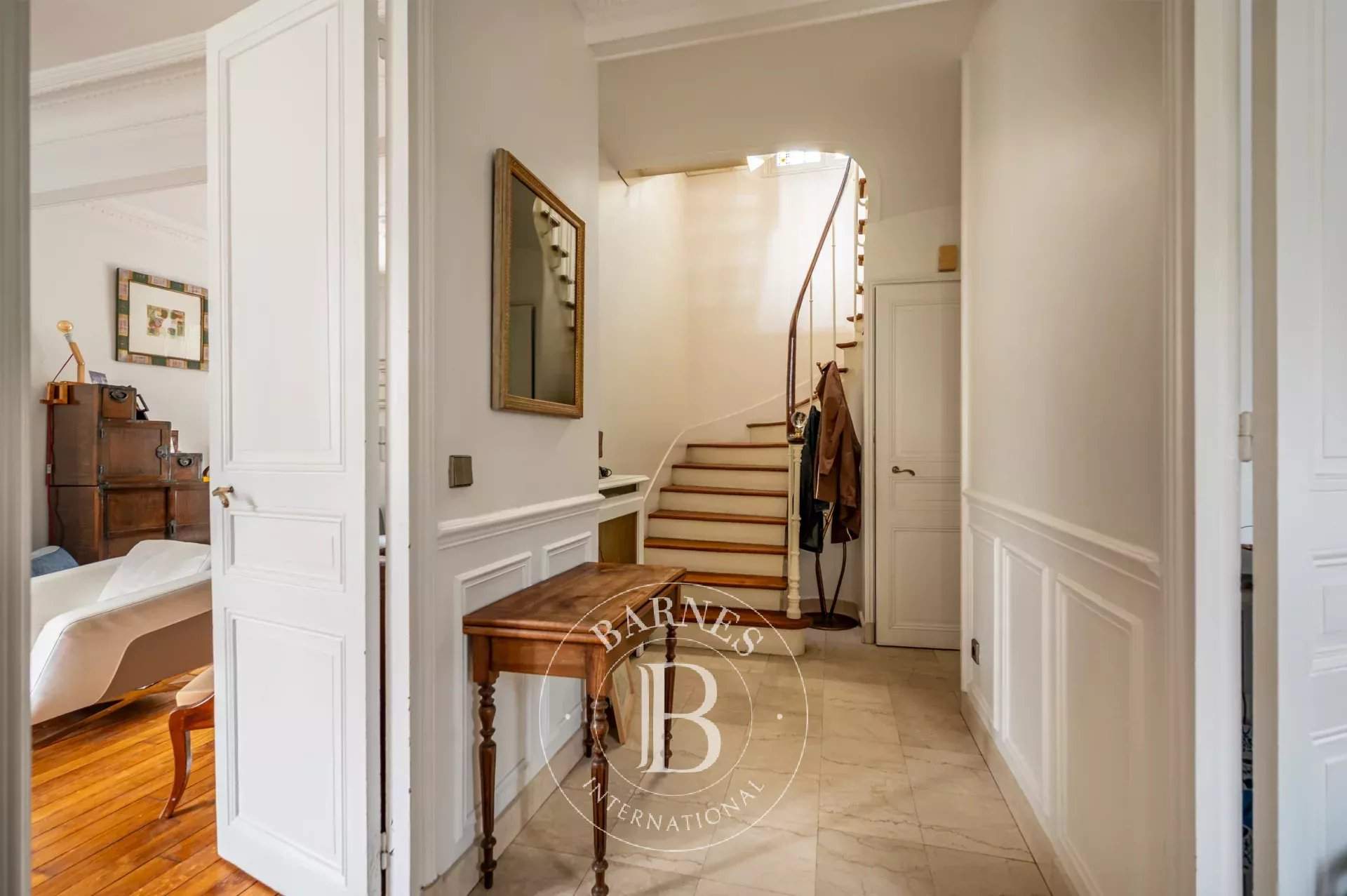 Courbevoie  - Casa 10 Cuartos 5 Habitaciones - picture 12