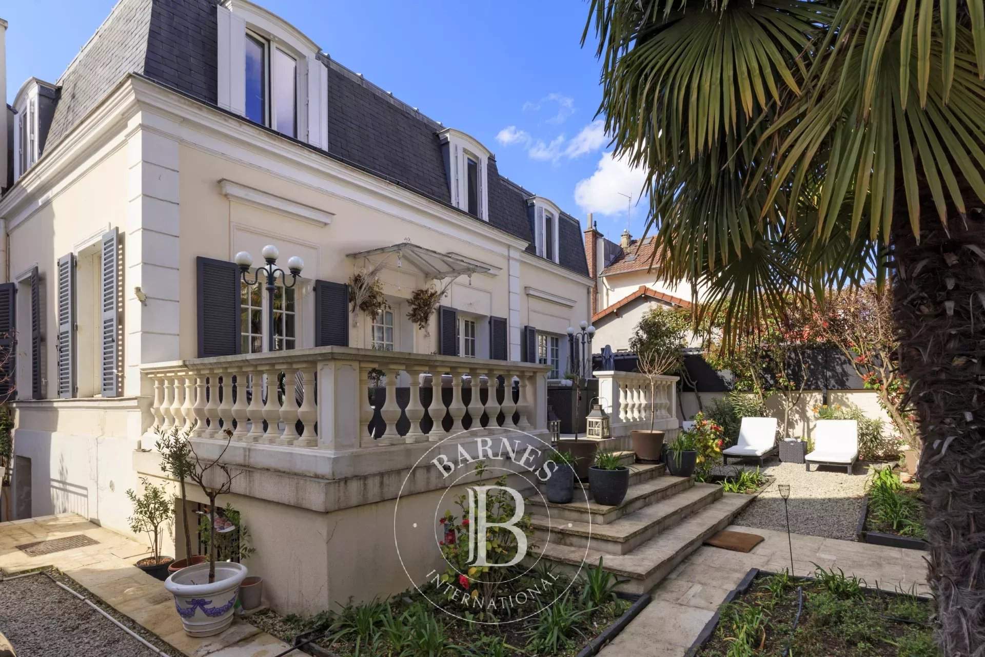 Asnières-sur-Seine  - Maison 5 Pi&egrave;ces 4 Chambres - picture 1