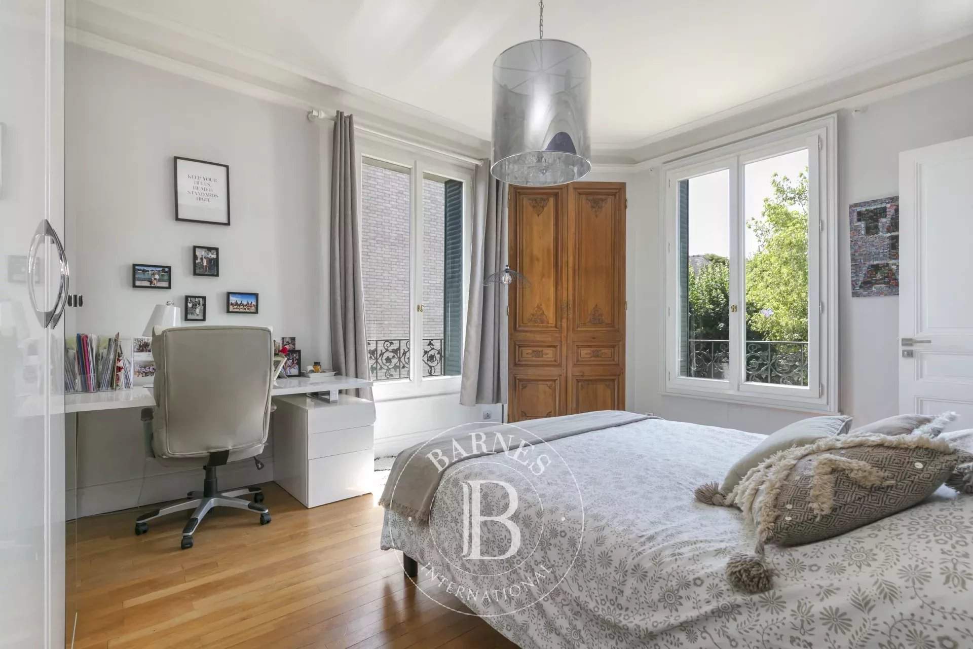 Suresnes  - Mansion 7 Bedrooms - picture 12