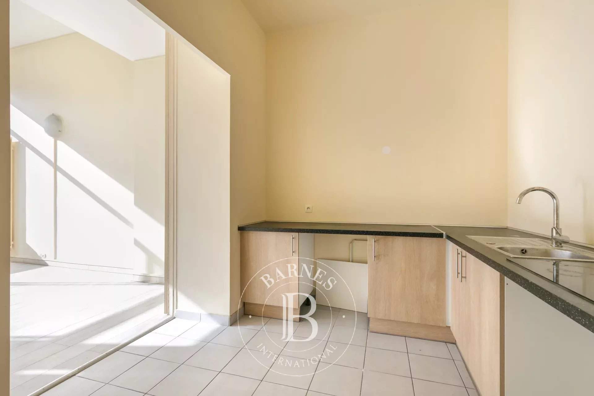 Courbevoie  - Duplex 4 Bedrooms - picture 5