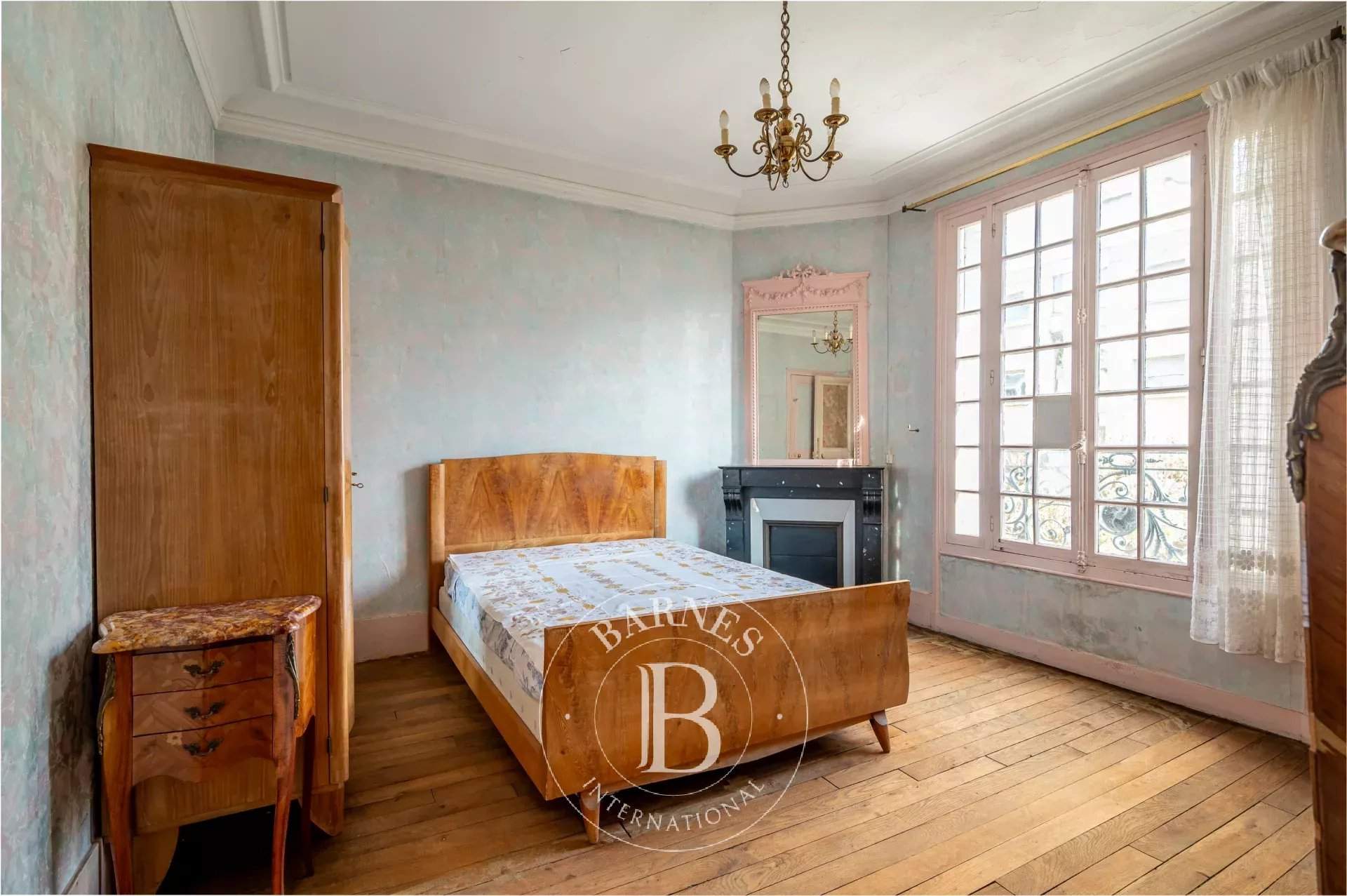 Asnières-sur-Seine  - Hôtel particulier 8 Pièces 6 Chambres - picture 18