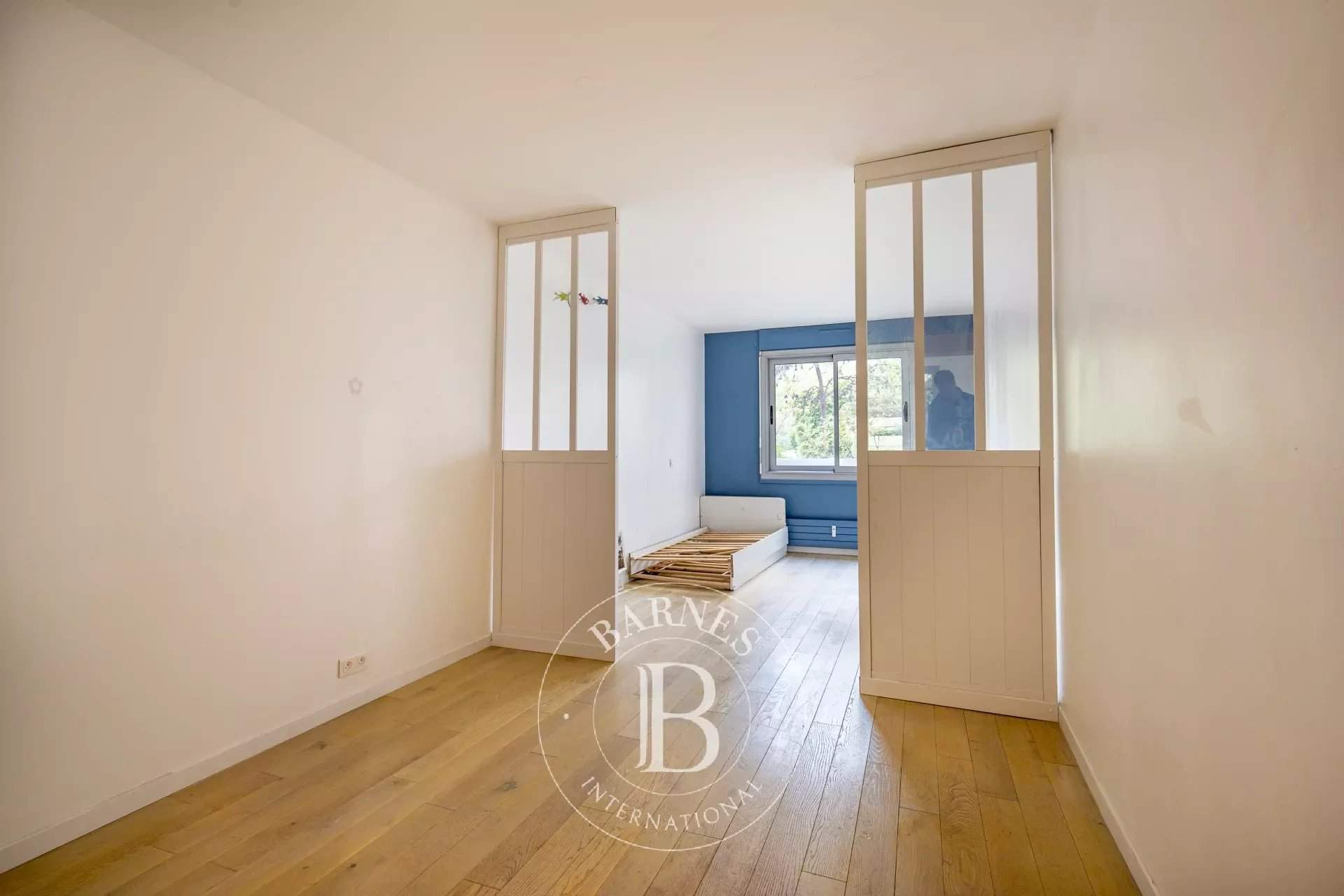 Courbevoie  - Apartment 3 Bedrooms - picture 12