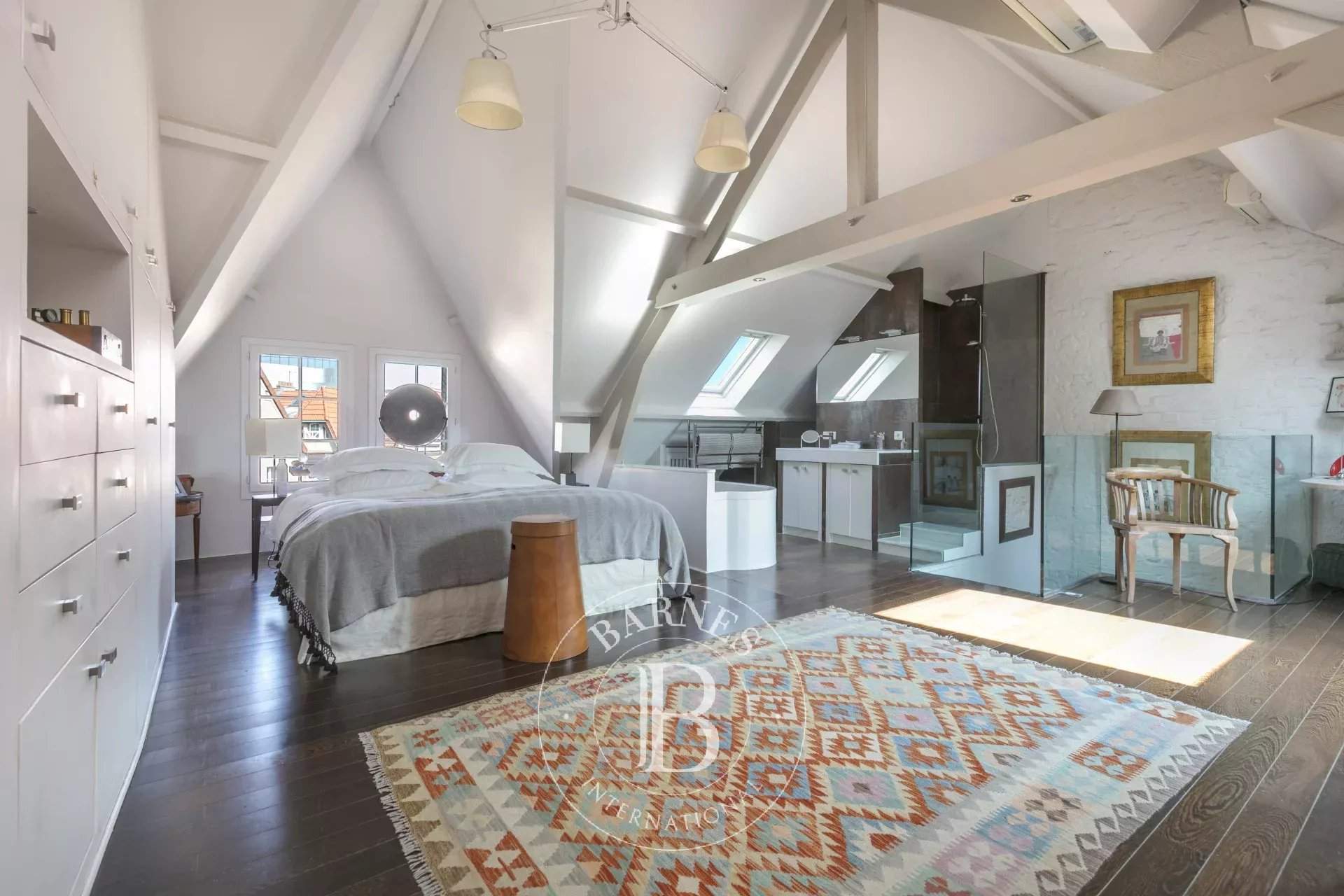 Suresnes  - Maison 6 Pi&egrave;ces 4 Chambres - picture 11