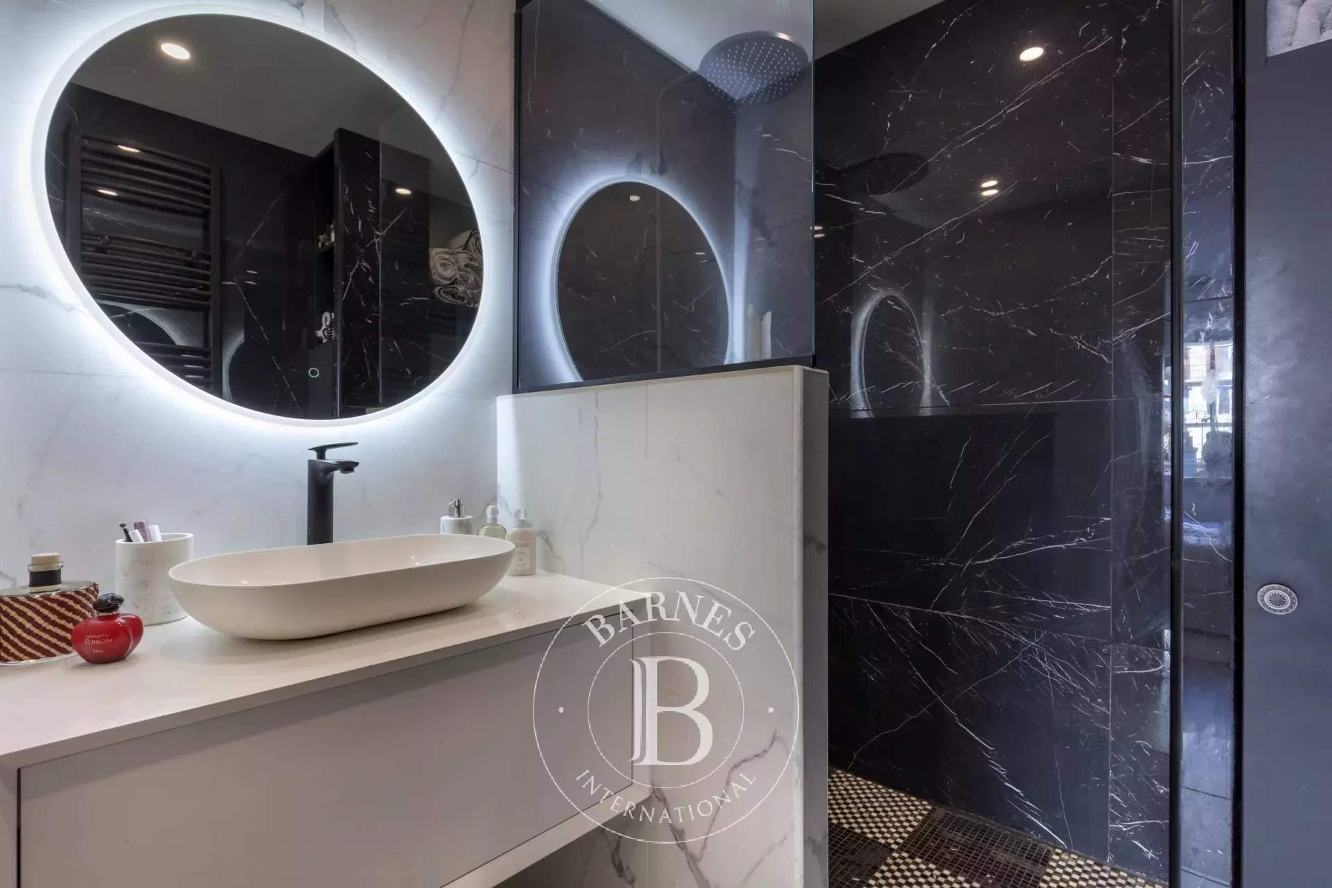 Courbevoie  - Appartement 5 Pi&egrave;ces 3 Chambres - picture 10