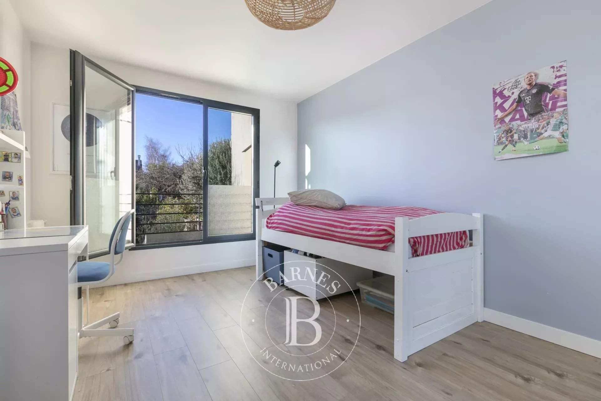 Suresnes  - Maison 6 Pi&egrave;ces 4 Chambres - picture 9