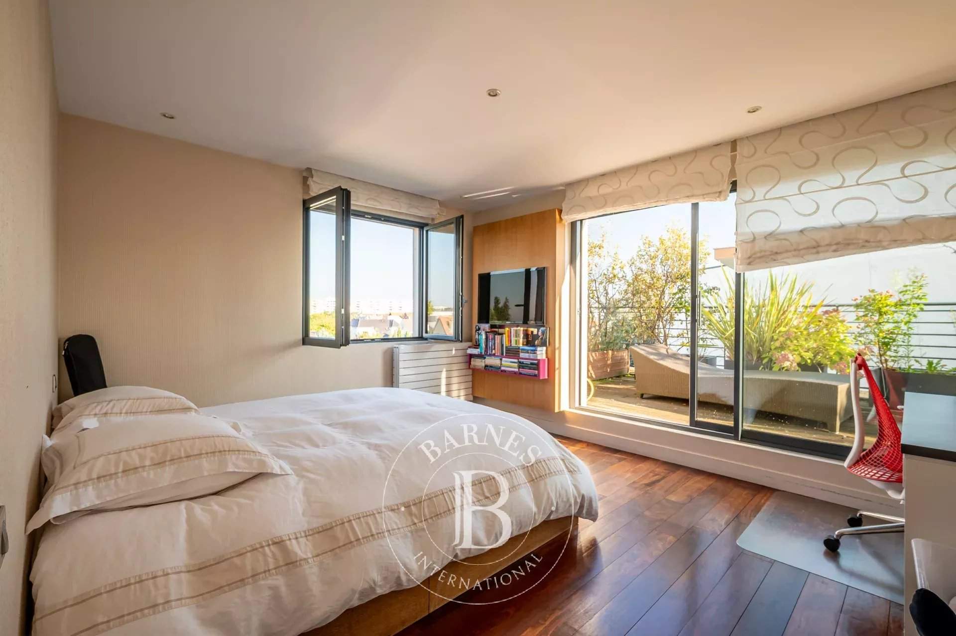 Rueil-Malmaison  - Apartment 3 Bedrooms - picture 19