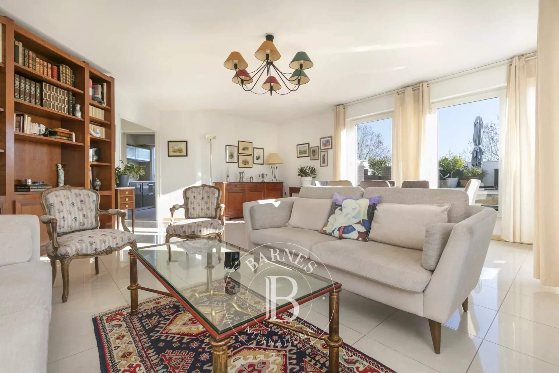 Suresnes  - Duplex 5 Pi&egrave;ces 3 Chambres - picture 7