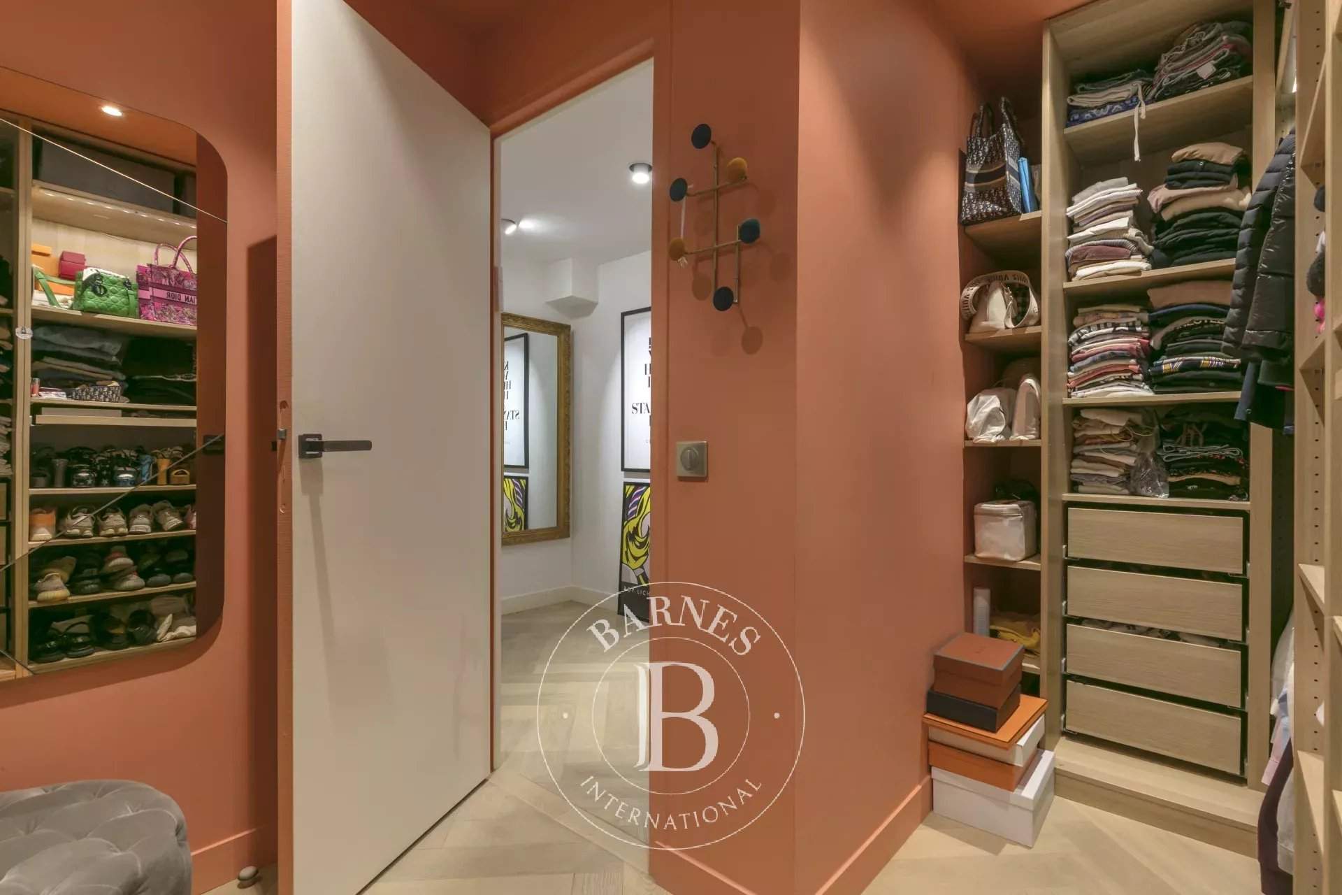 Suresnes  - Apartment 3 Bedrooms - picture 9