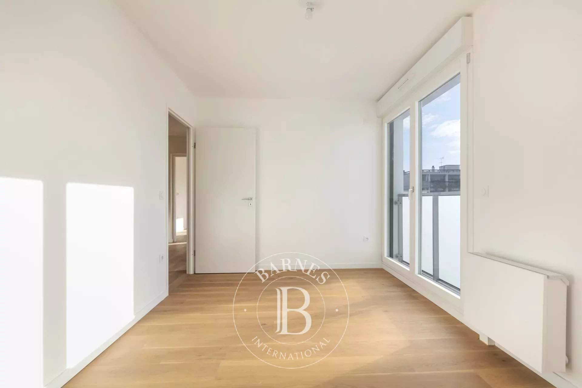 Suresnes  - Appartement 5 Pi&egrave;ces 3 Chambres - picture 12