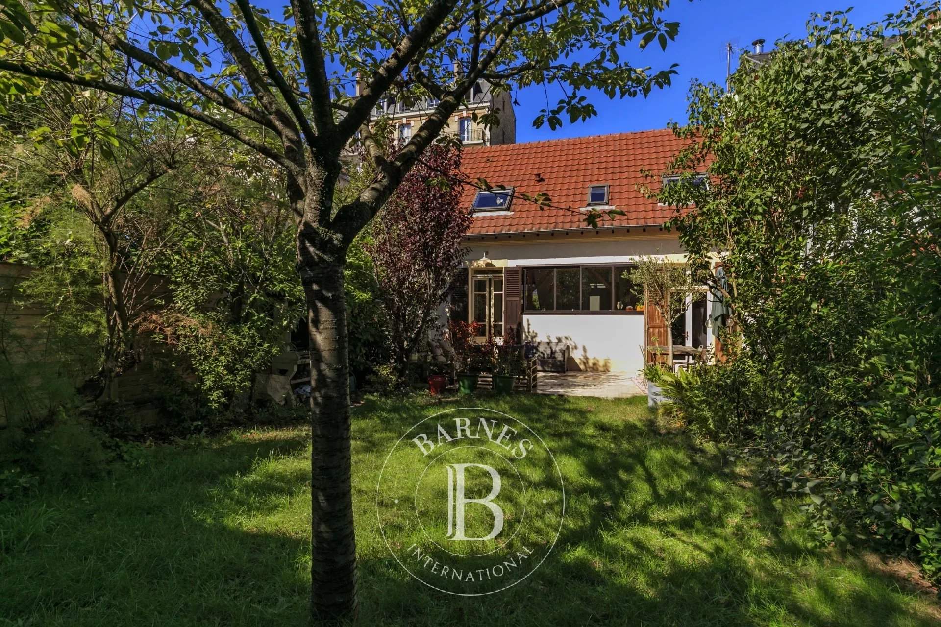 La Garenne-Colombes  - Maison 5 Pi&egrave;ces 2 Chambres - picture 16