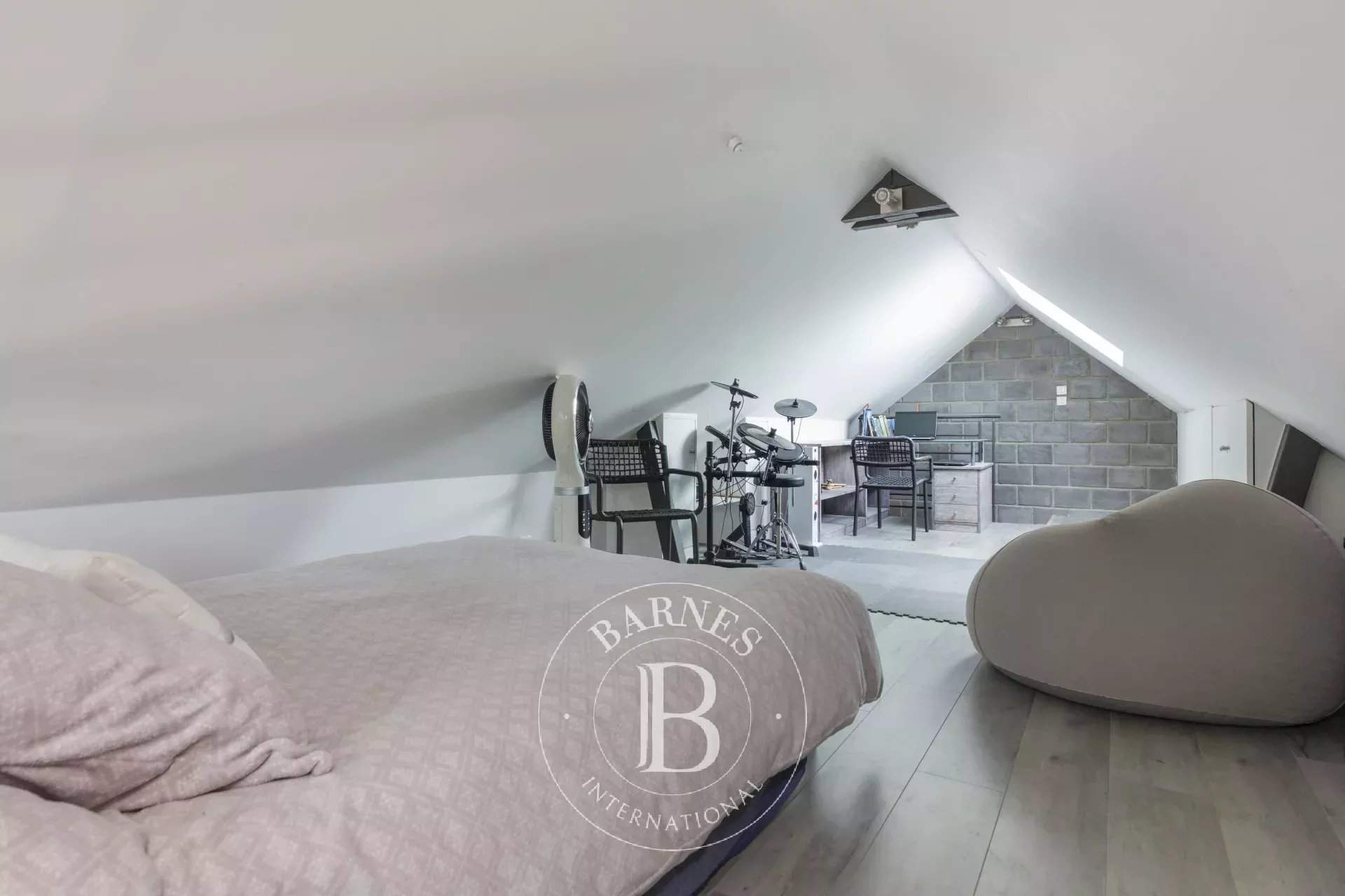 Colombes  - Appartement 6 Pi&egrave;ces 4 Chambres - picture 18