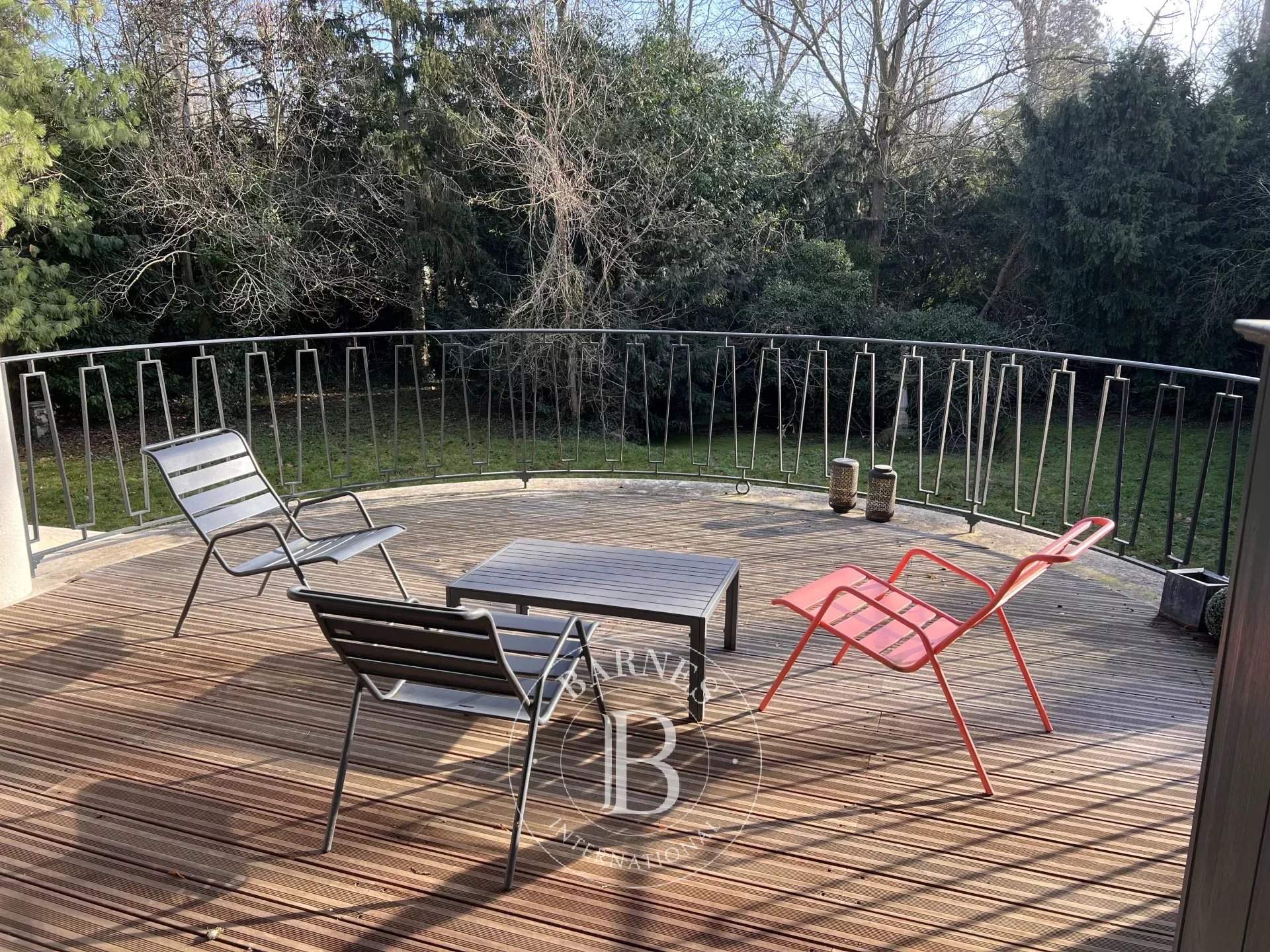 Rueil-Malmaison  - Maison 9 Pi&egrave;ces 7 Chambres - picture 1