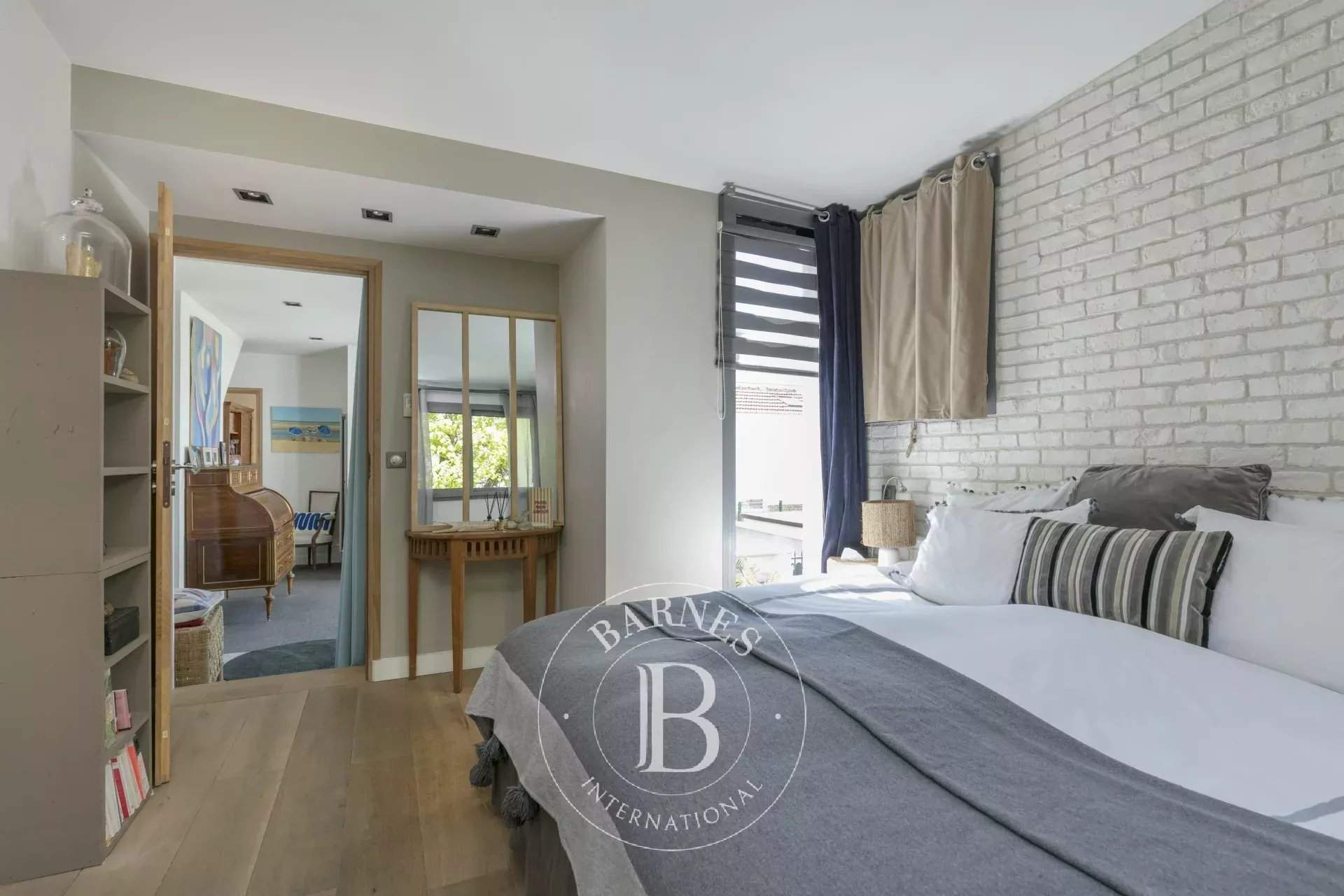 Courbevoie  - Maison 10 Pi&egrave;ces 6 Chambres - picture 11