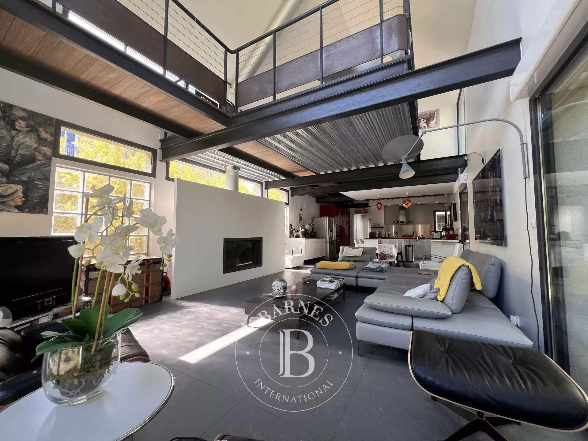 Suresnes  - House 4 Bedrooms - picture 4