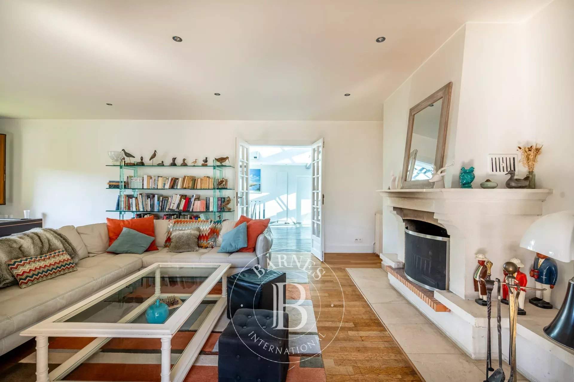 Rueil-Malmaison  - Maison 7 Pi&egrave;ces 6 Chambres - picture 11