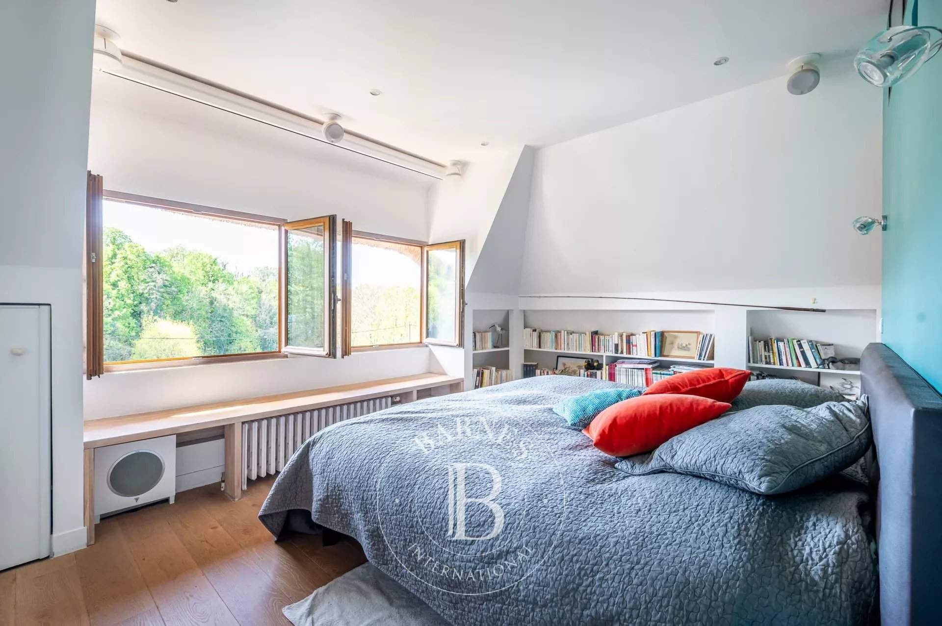 Rueil-Malmaison  - Maison 7 Pi&egrave;ces 6 Chambres - picture 13