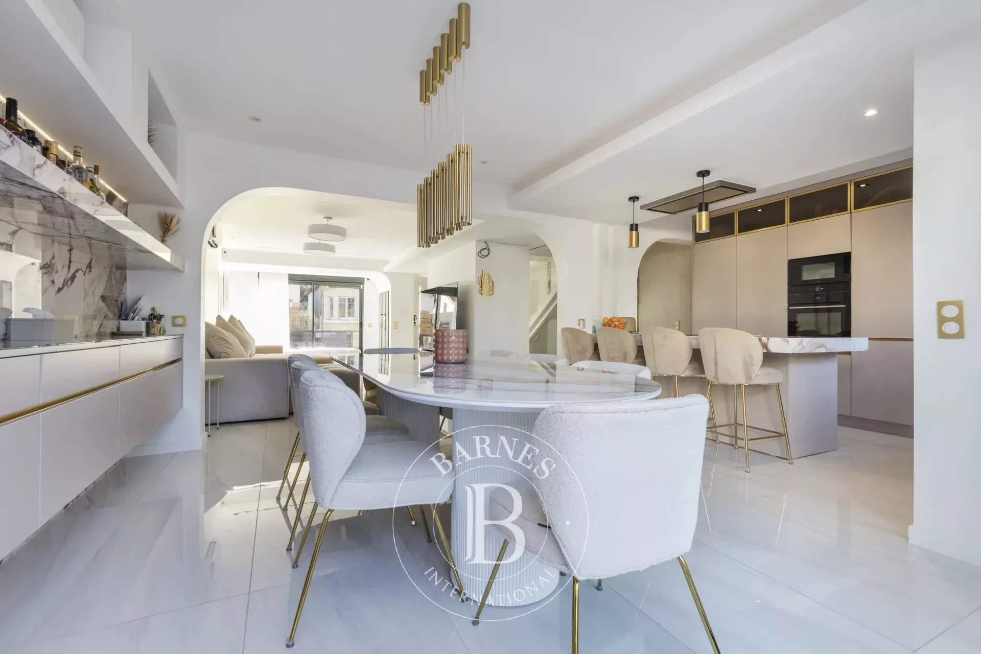 Rueil-Malmaison  - House 6 Bedrooms - picture 1