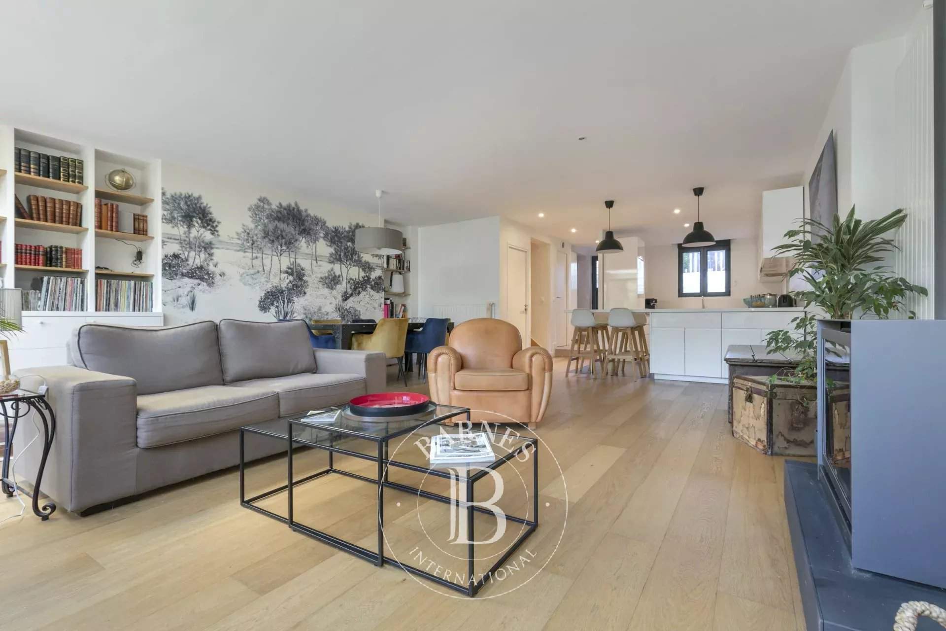 Suresnes  - Maison 6 Pi&egrave;ces 4 Chambres - picture 14