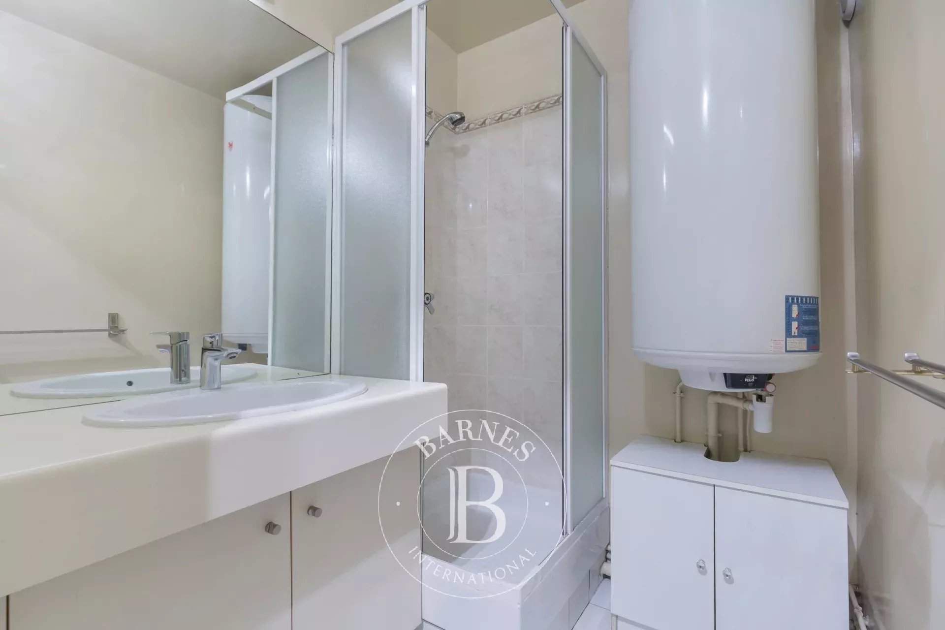 Courbevoie  - Apartment 2 Bedrooms - picture 12