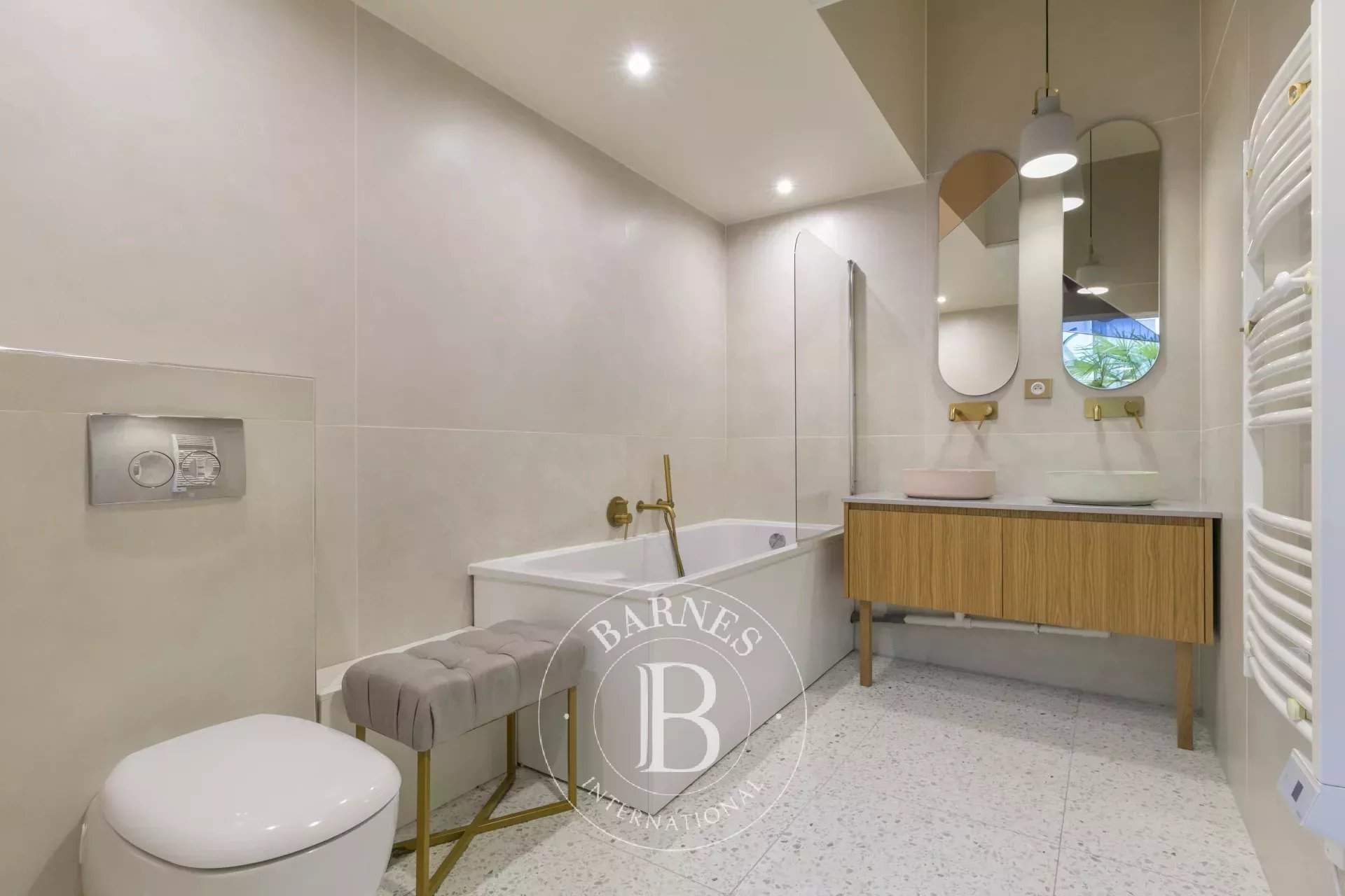 Suresnes  - Apartment 3 Bedrooms - picture 11