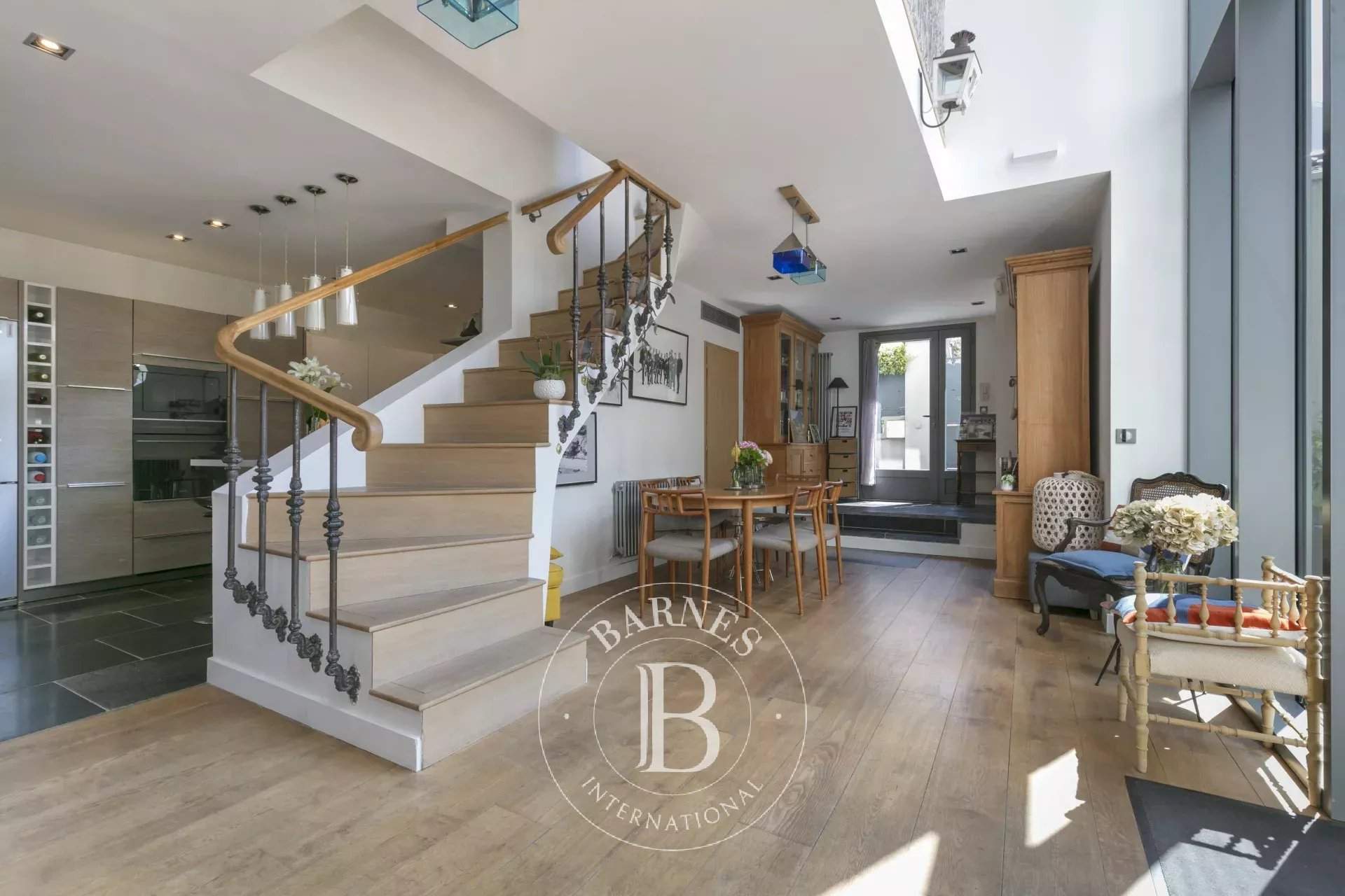 Courbevoie  - Maison 10 Pi&egrave;ces 6 Chambres - picture 7