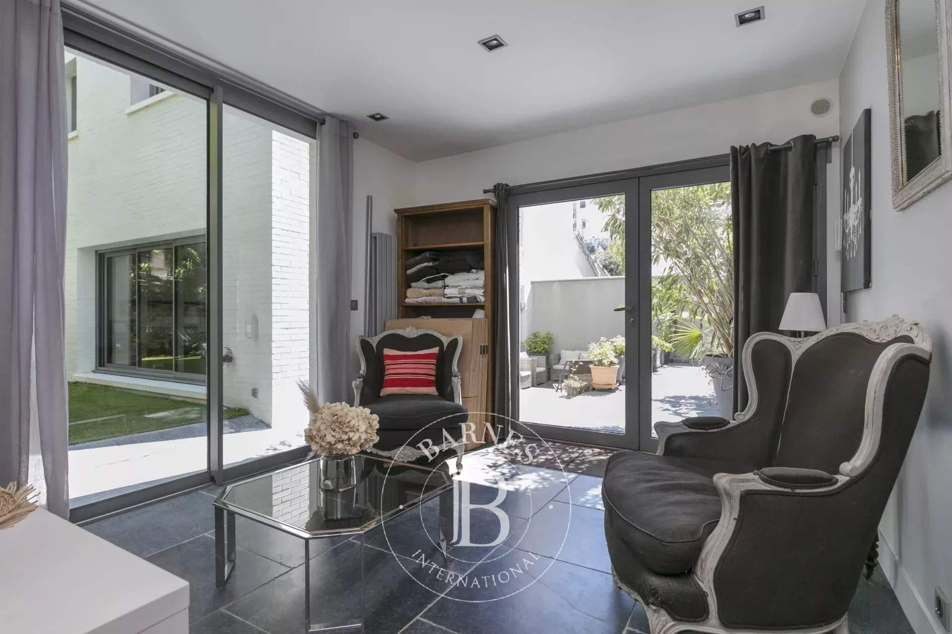 Courbevoie  - Maison 10 Pi&egrave;ces 6 Chambres - picture 16