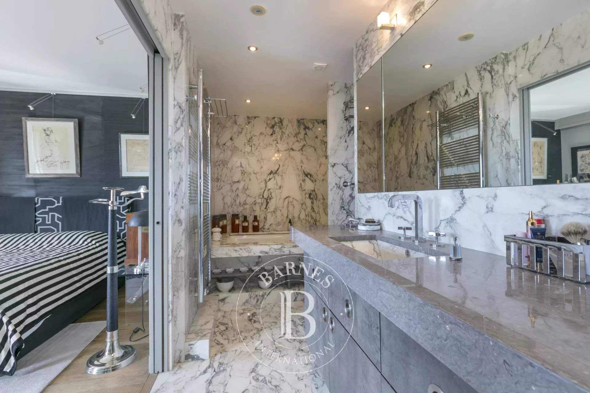 Suresnes  - Apartment 3 Bedrooms - picture 11