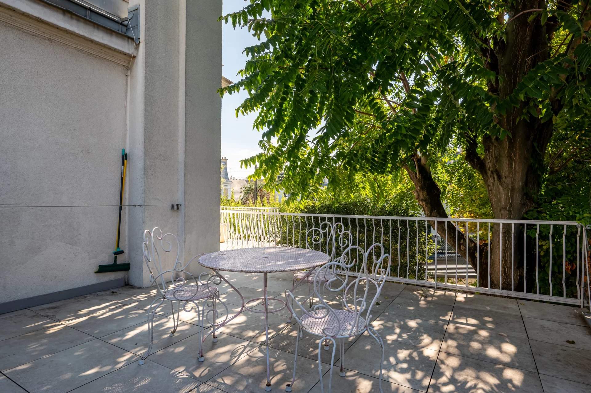 Colombes  - Maison 8 Pi&egrave;ces 5 Chambres - picture 17