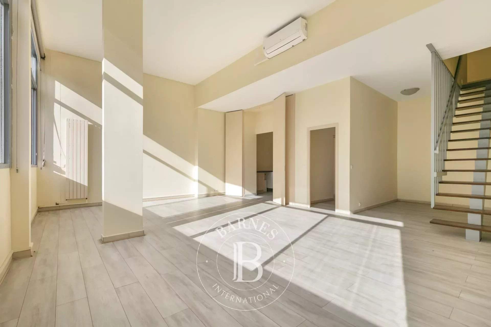 Courbevoie  - Duplex 4 Bedrooms - picture 4