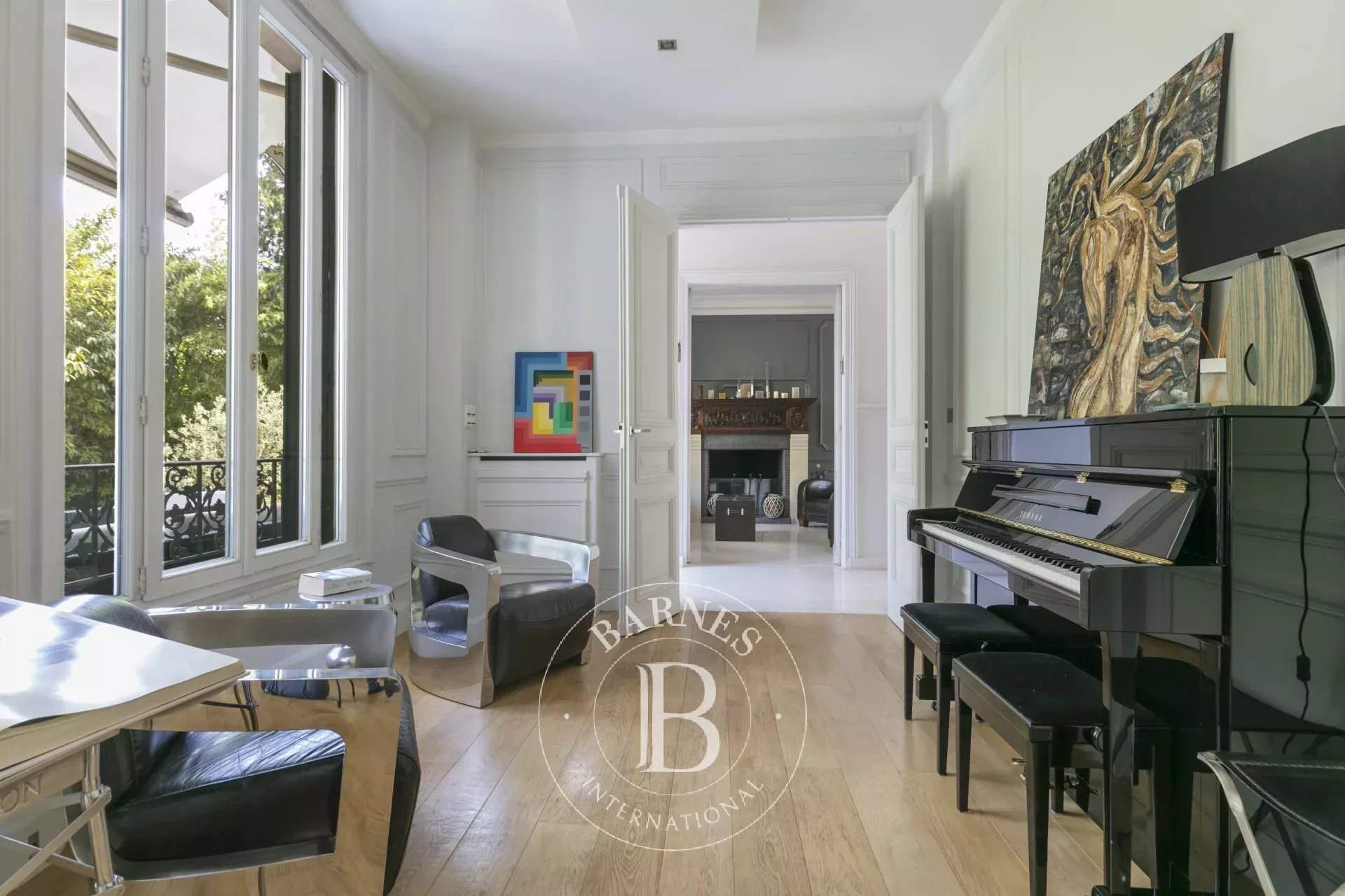 Suresnes  - Mansion 7 Bedrooms - picture 5