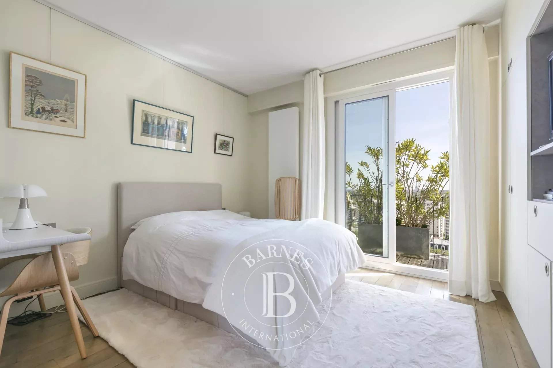 Suresnes  - Apartment 3 Bedrooms - picture 12